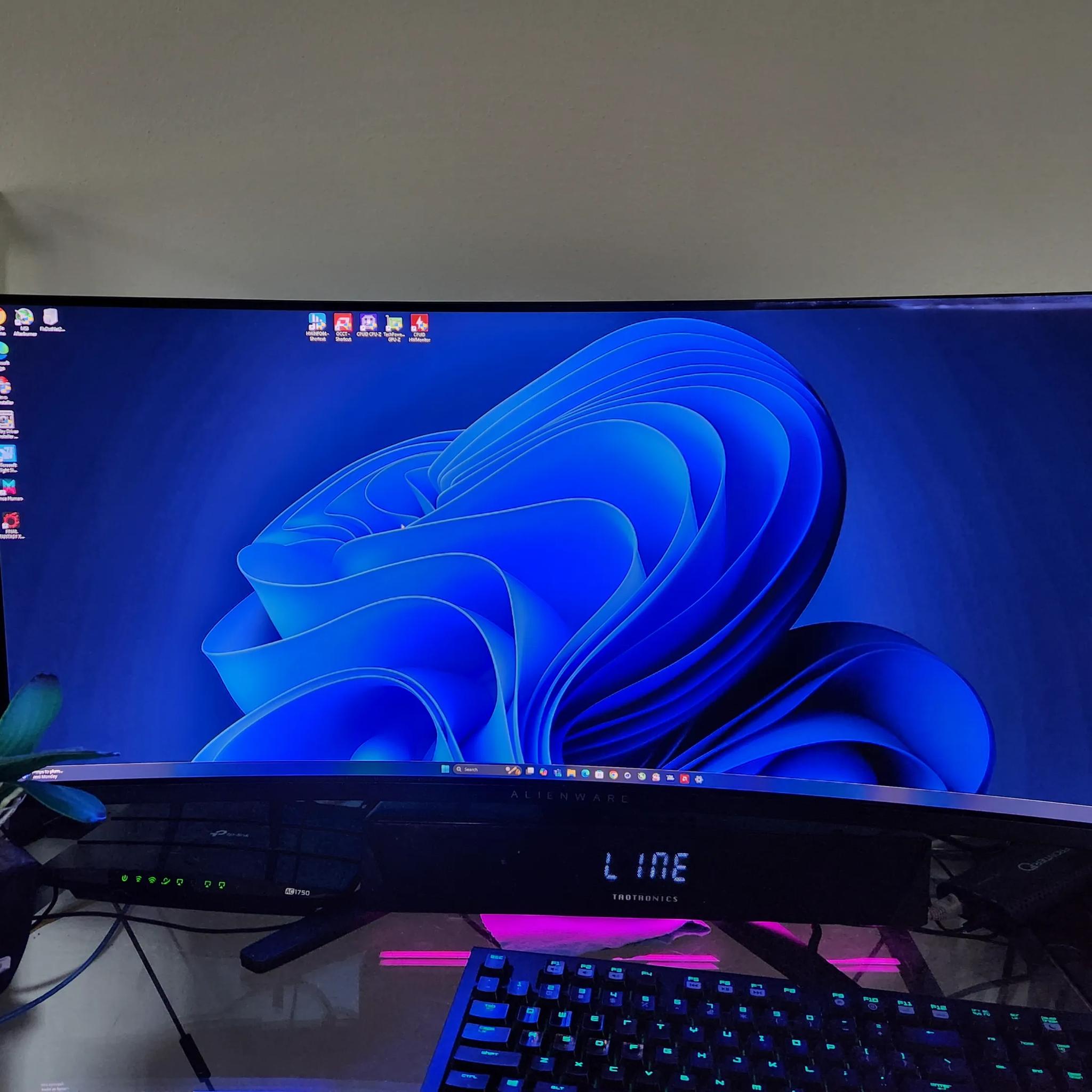 Alienware - AW3423DWF 34" QD-OLED Curved 165Hz .1-ms Ultrawide
