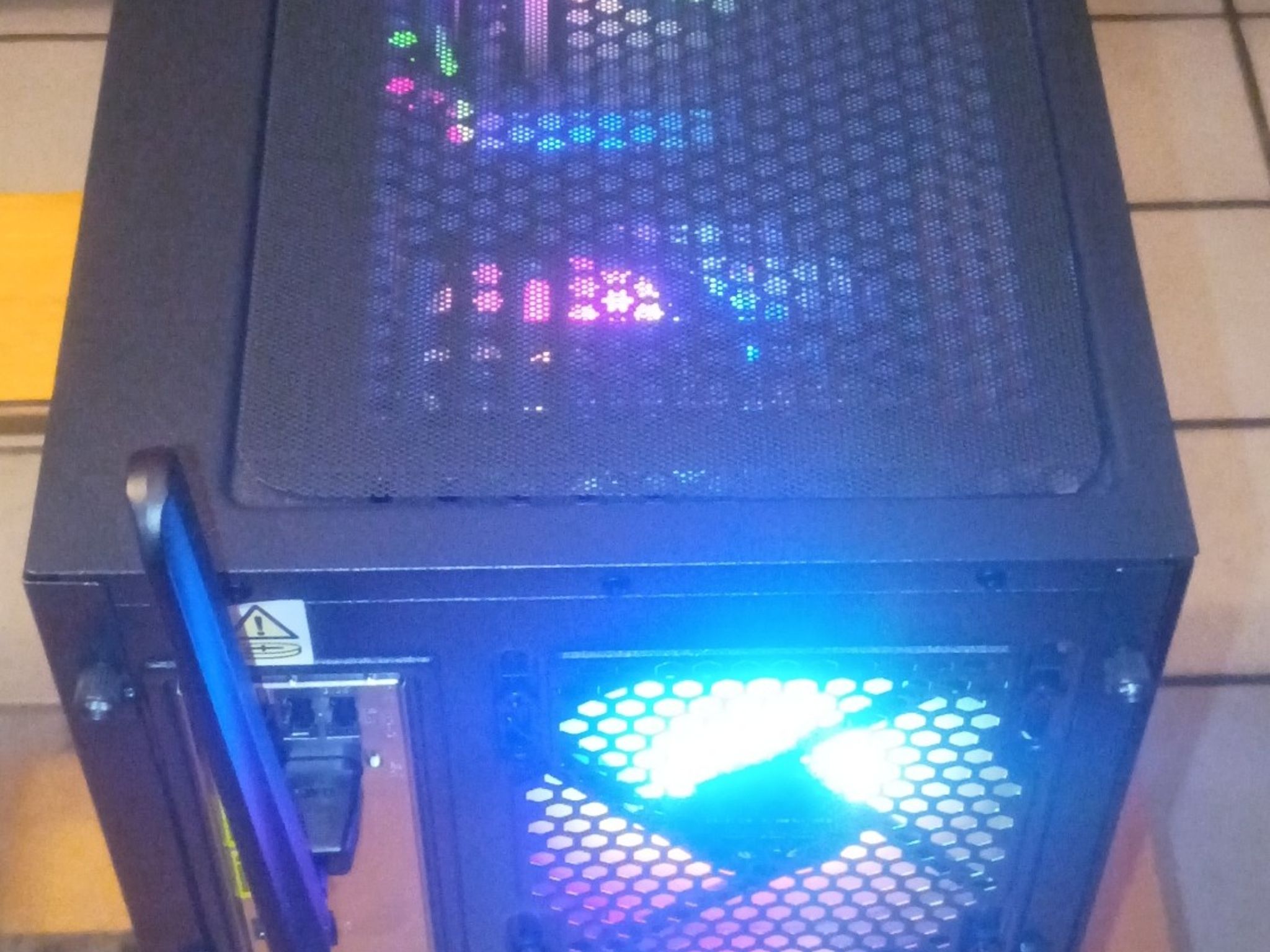 (Upgraded) Acer Nitro 60 / RTX 5060 / i5-14400F / 1TB NVMe / 16GB DDR5 RAM