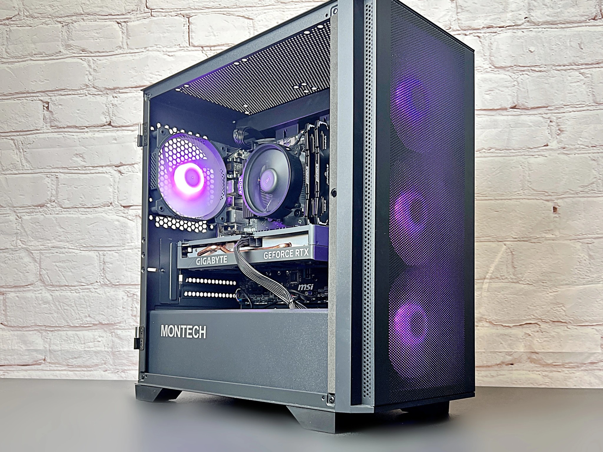 RTX 4060 Ryzen 5 5600 32GB RAM 1TB M.2 Gaming PC