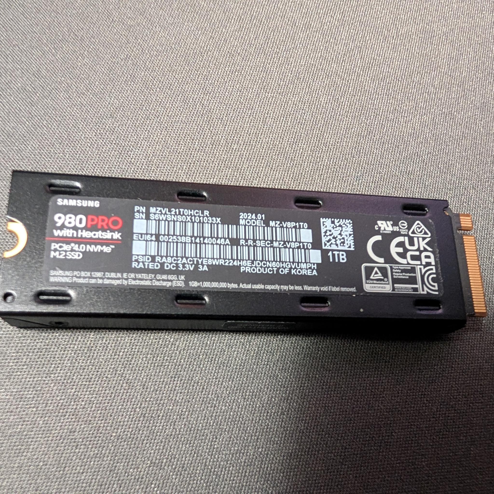 Samsung 980 Pro 1TB M.2 NVMe SSD PCIe 4.0 x4 w/Heatsink