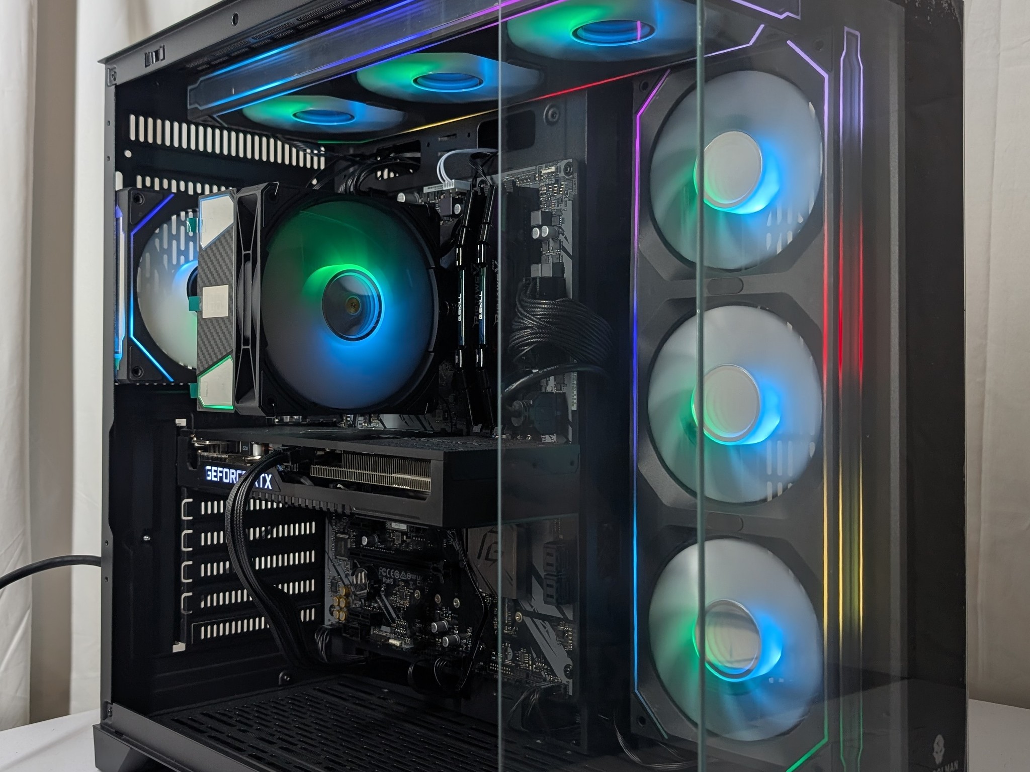 RTX 3070 | RYZEN  5 3600 | 32GB DDR4 | 1TB NVME | 750W PSU