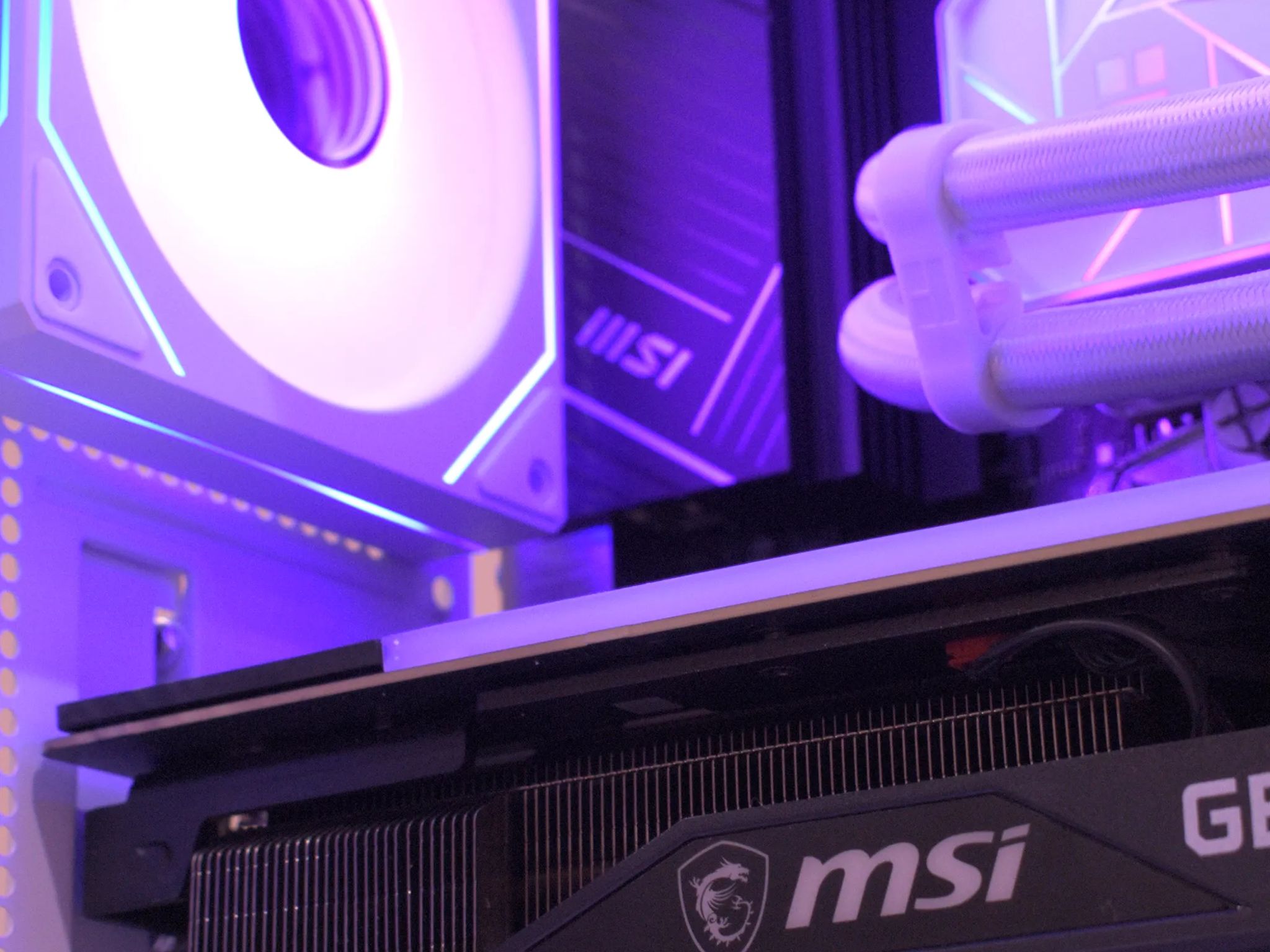 Gaming PC | Ryzen 7 7700 | RTX 3080 10GB | 32GB DDR5 | 1TB nVME SSD | 1440p White Gaming PC RGB