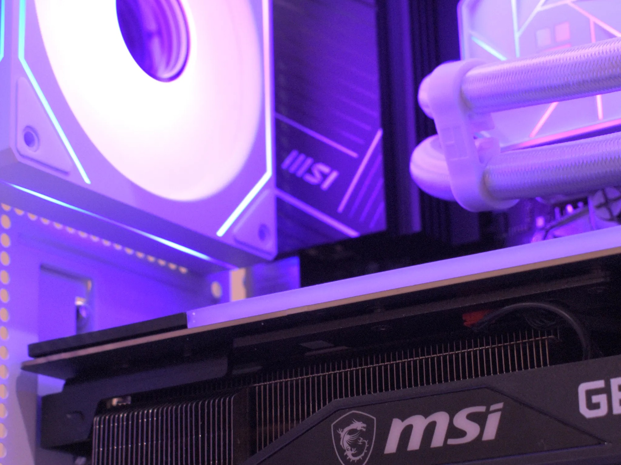 Gaming PC | Ryzen 7 7700 | RTX 3080 10GB | 32GB DDR5 | 1TB nVME SSD | 1440p White Gaming PC RGB