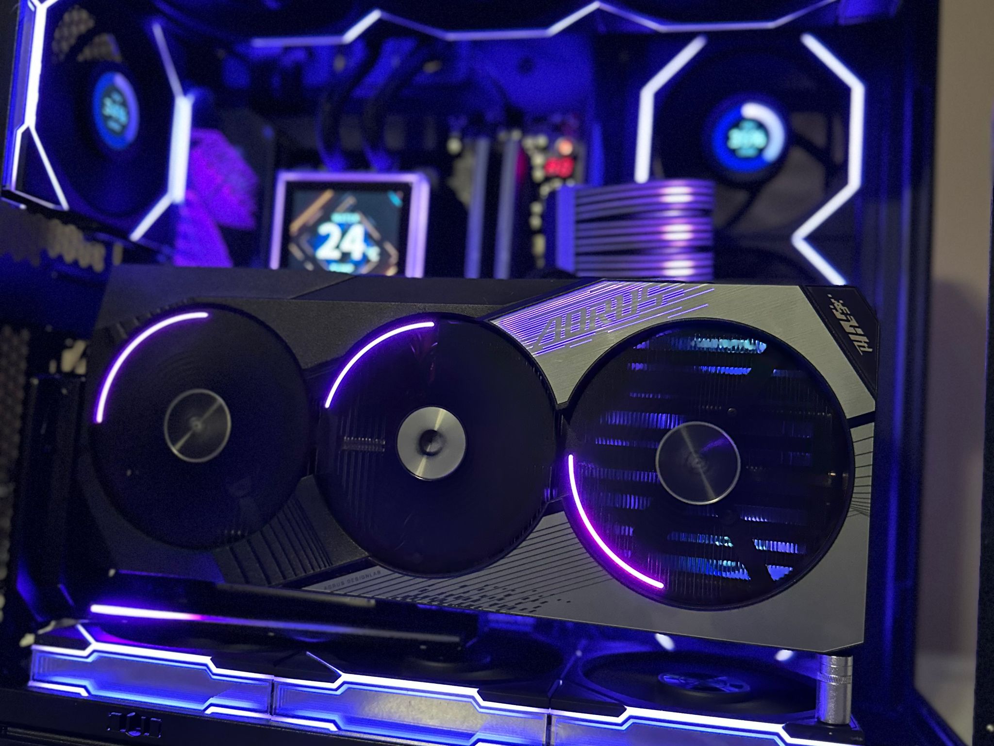 GeForce RTX 4090 Custom Gaming PC - Ryzen 7 9800X3D