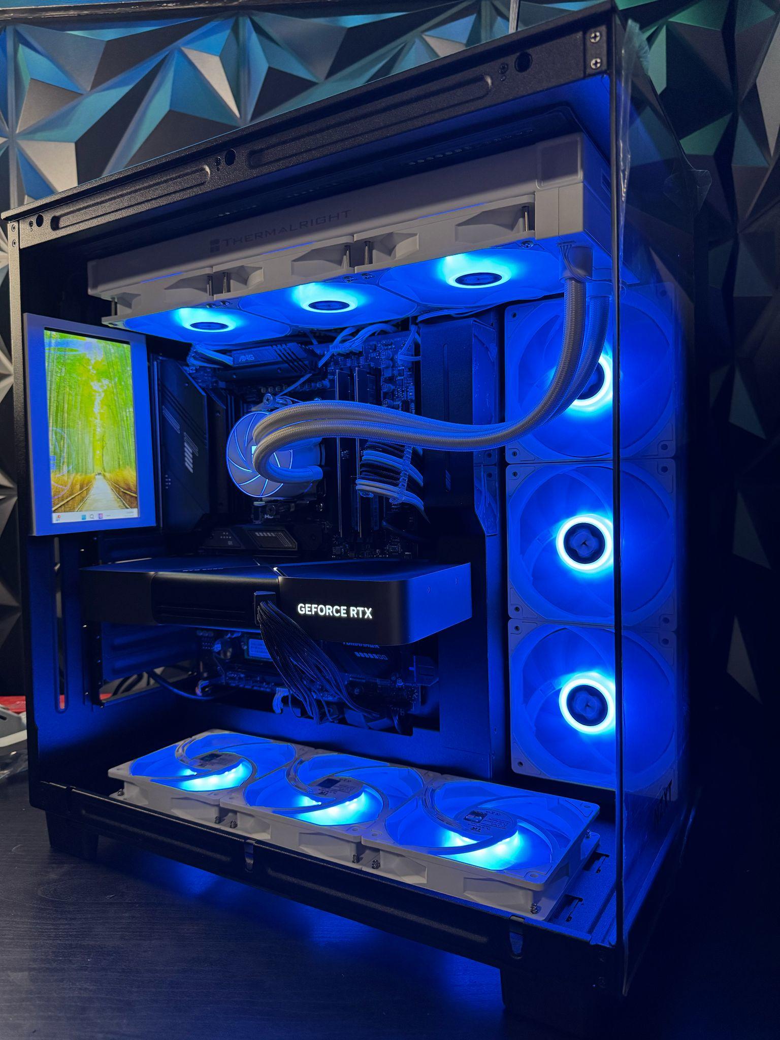 🔥 Dark Chungus  🖤🐰Ryzen 9 9900X | RTX 5080 | 64 GB DDR5 6000MHz| 4.5 TB NVME| 1000W PSU