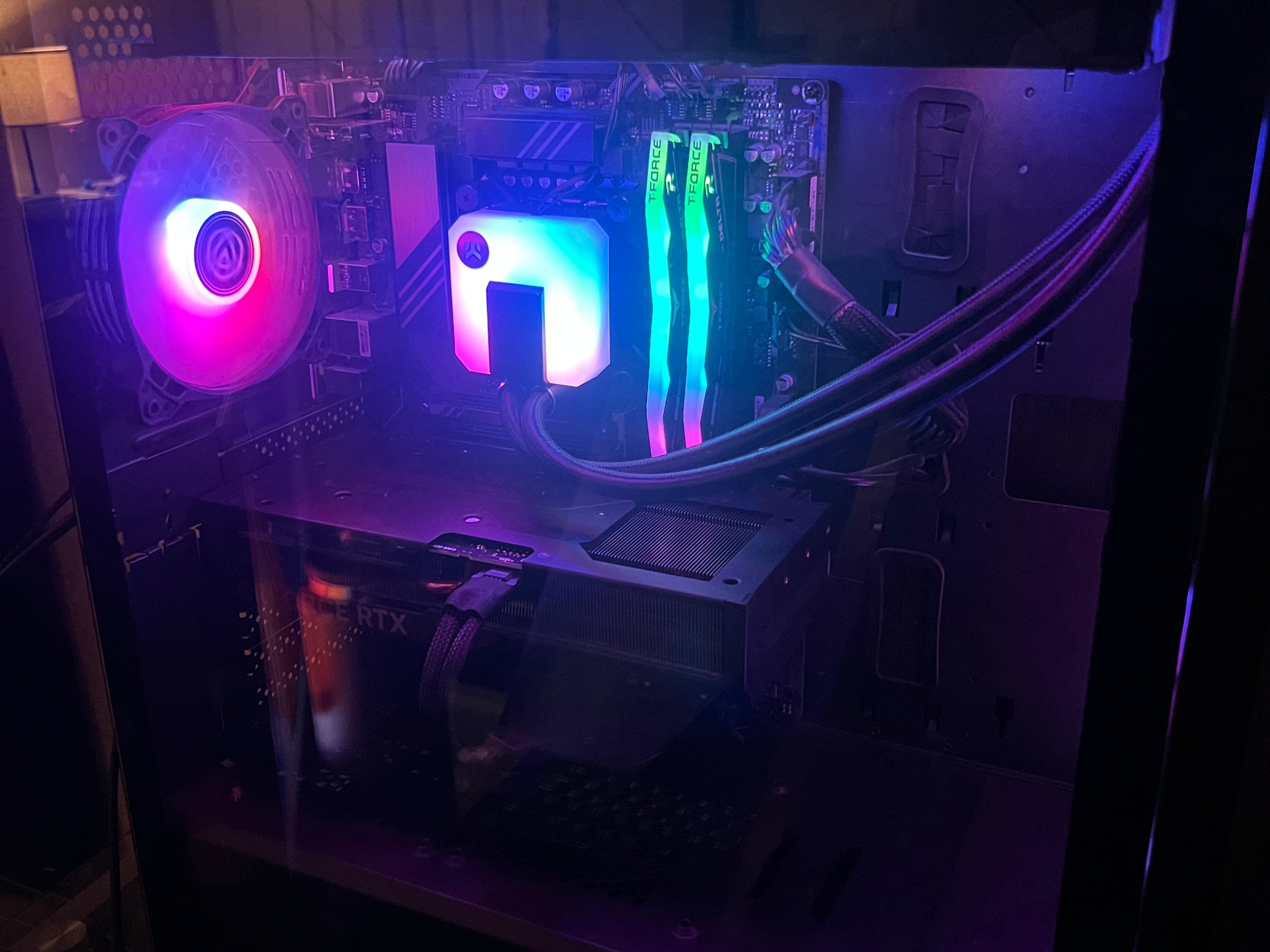 Pre Built - GeForce RTX 4070 TI Super - Intel i7 14700KF