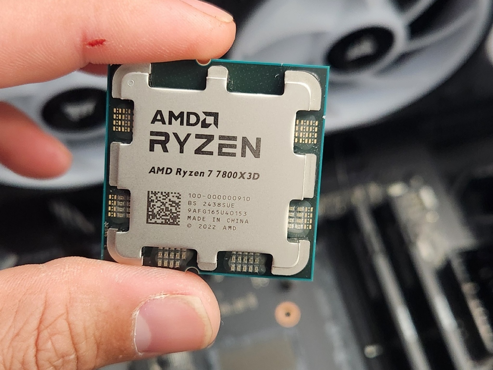 AMD Ryzen 7800X3D