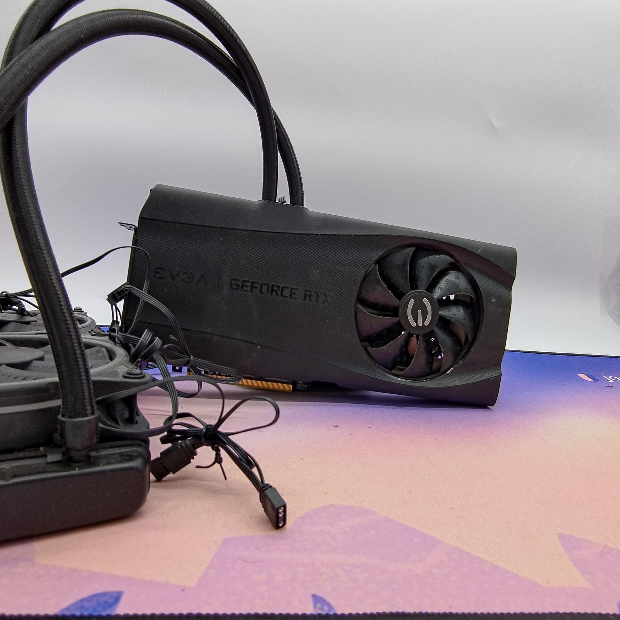 EVGA RTX 3090 FTW3 Hybrid