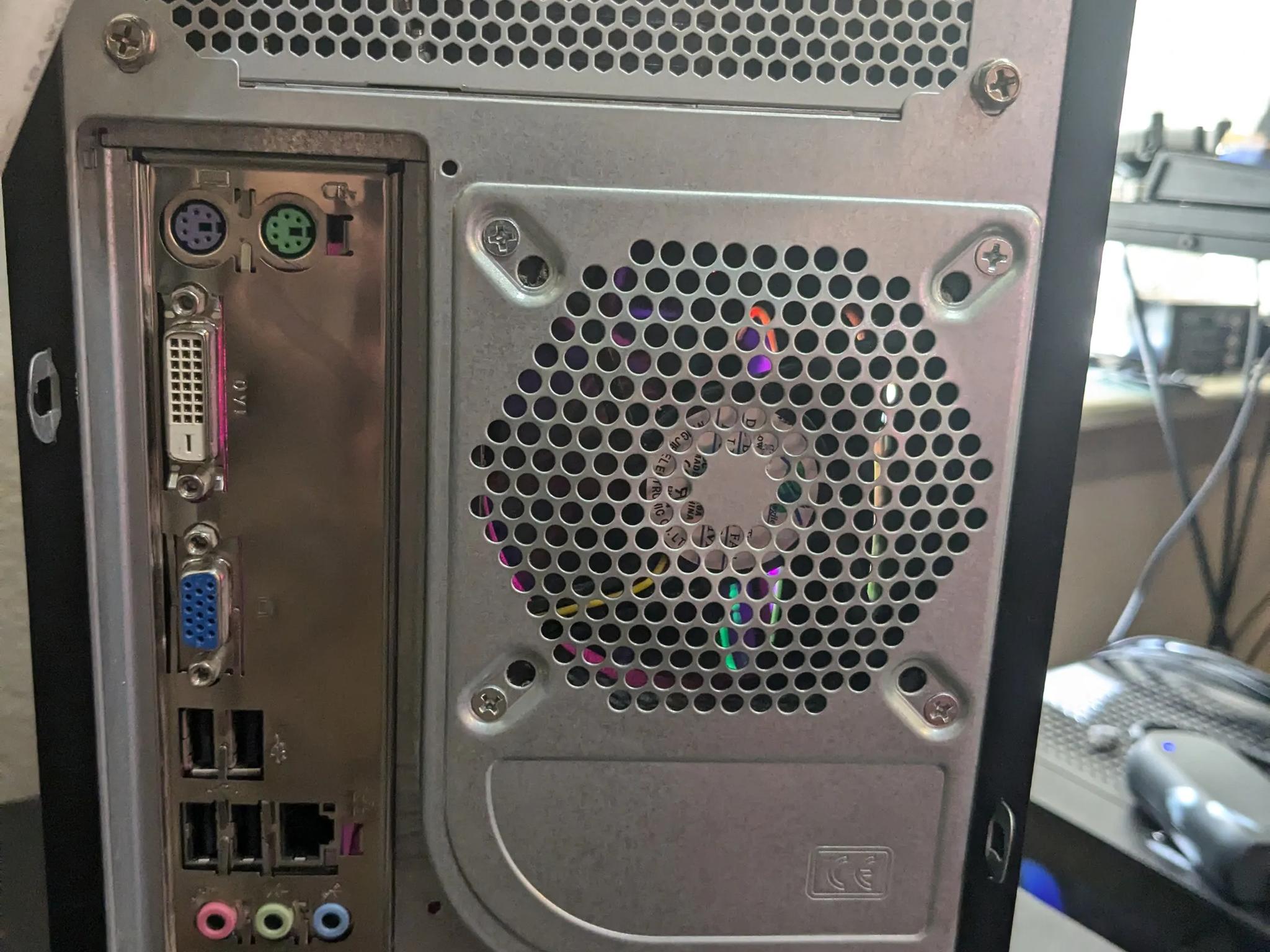 SCRATCH AND DENT Xeon 1220v2 (Same as i5-3450), 16GB RAM, 480GB SSD, R9 370 2GB, Win10