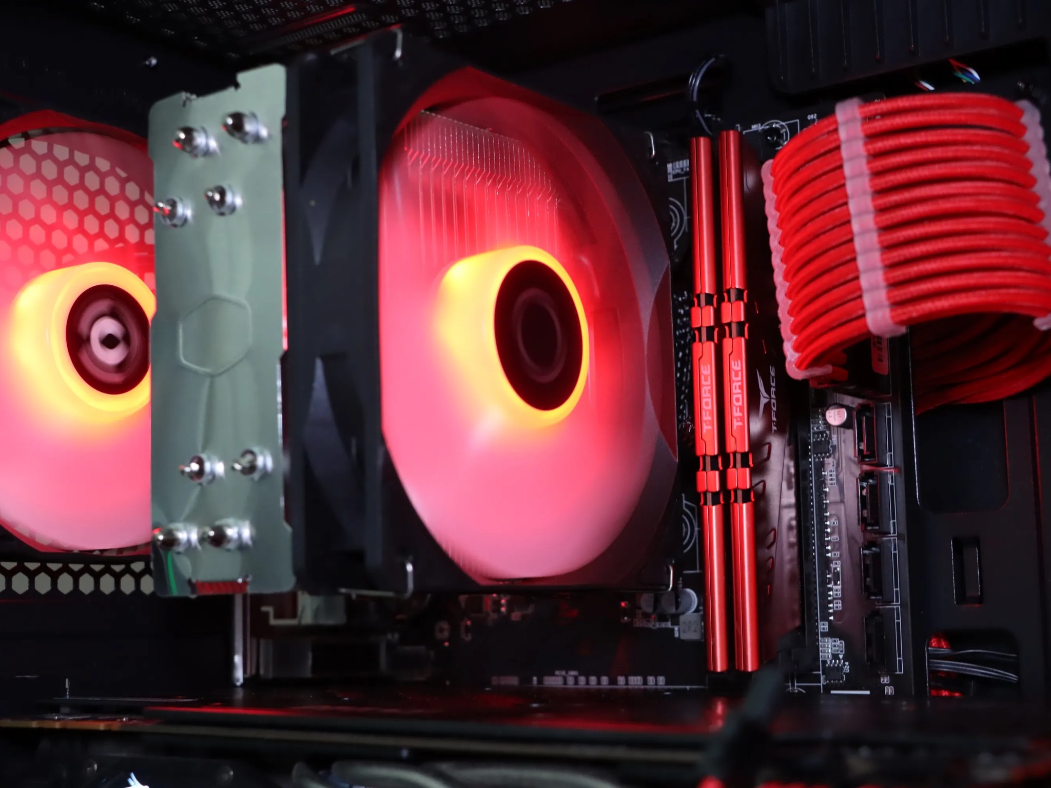 🔥RED RGB GAMING PC | GTX 1070 | Ryzen 5 | 512gb NVME SSD | 16gb Ram🔥