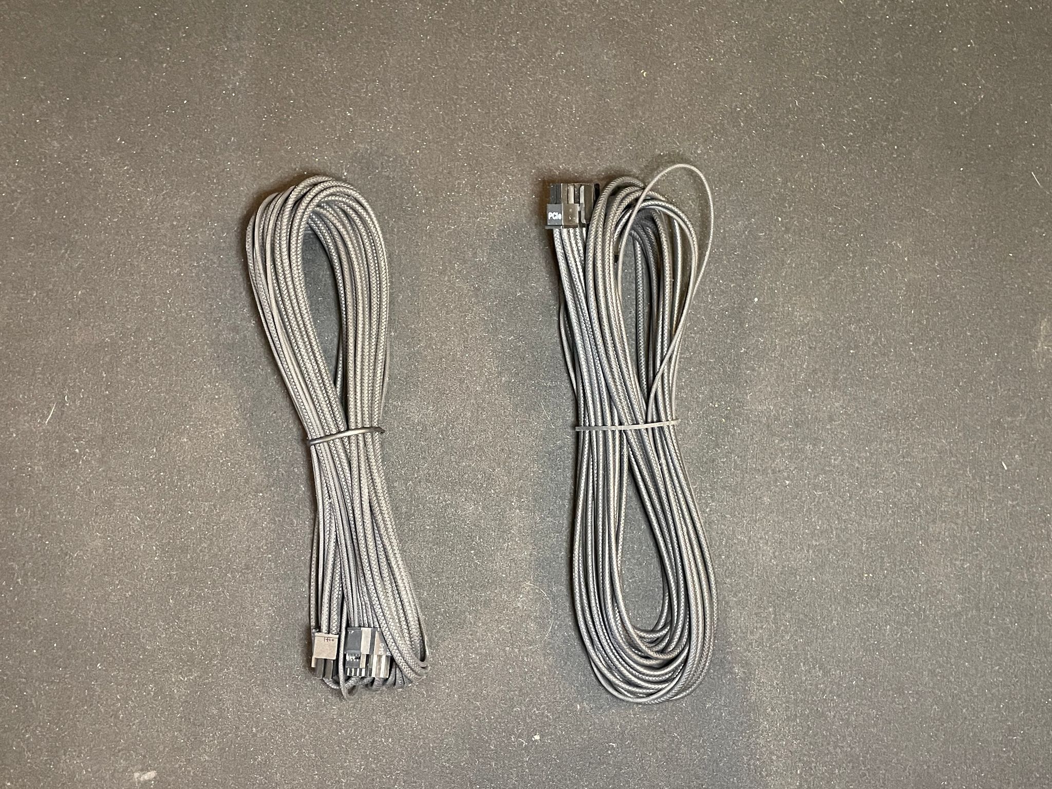 Corsair rm1000x power supply cords and box