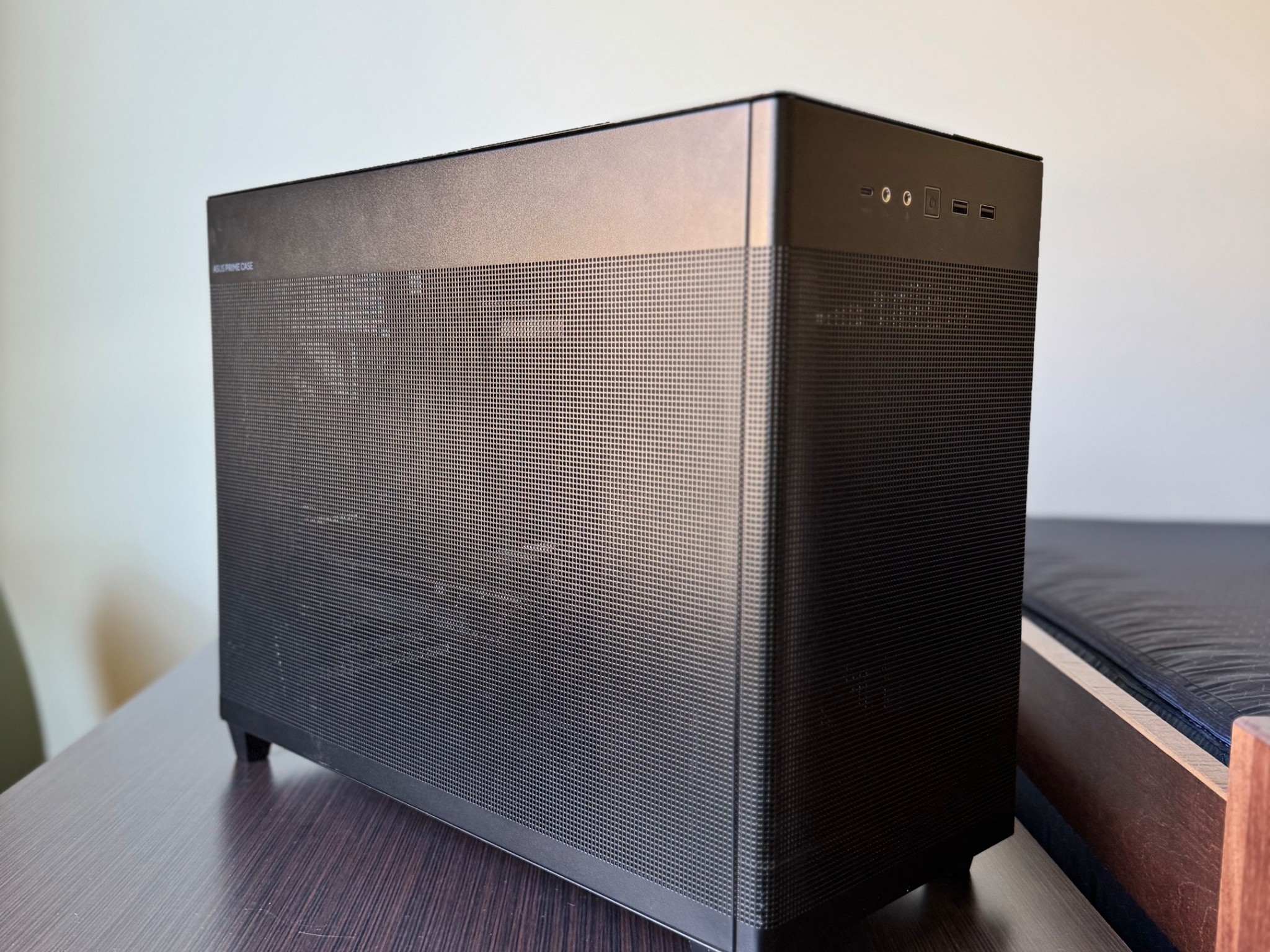 Ryzen 7 7800X3D | RTX 4070 SUPER | 32GB DDR5 (6000 MT/s) | 500GB SSD | 1000W Gold PSU | ASUS AP201