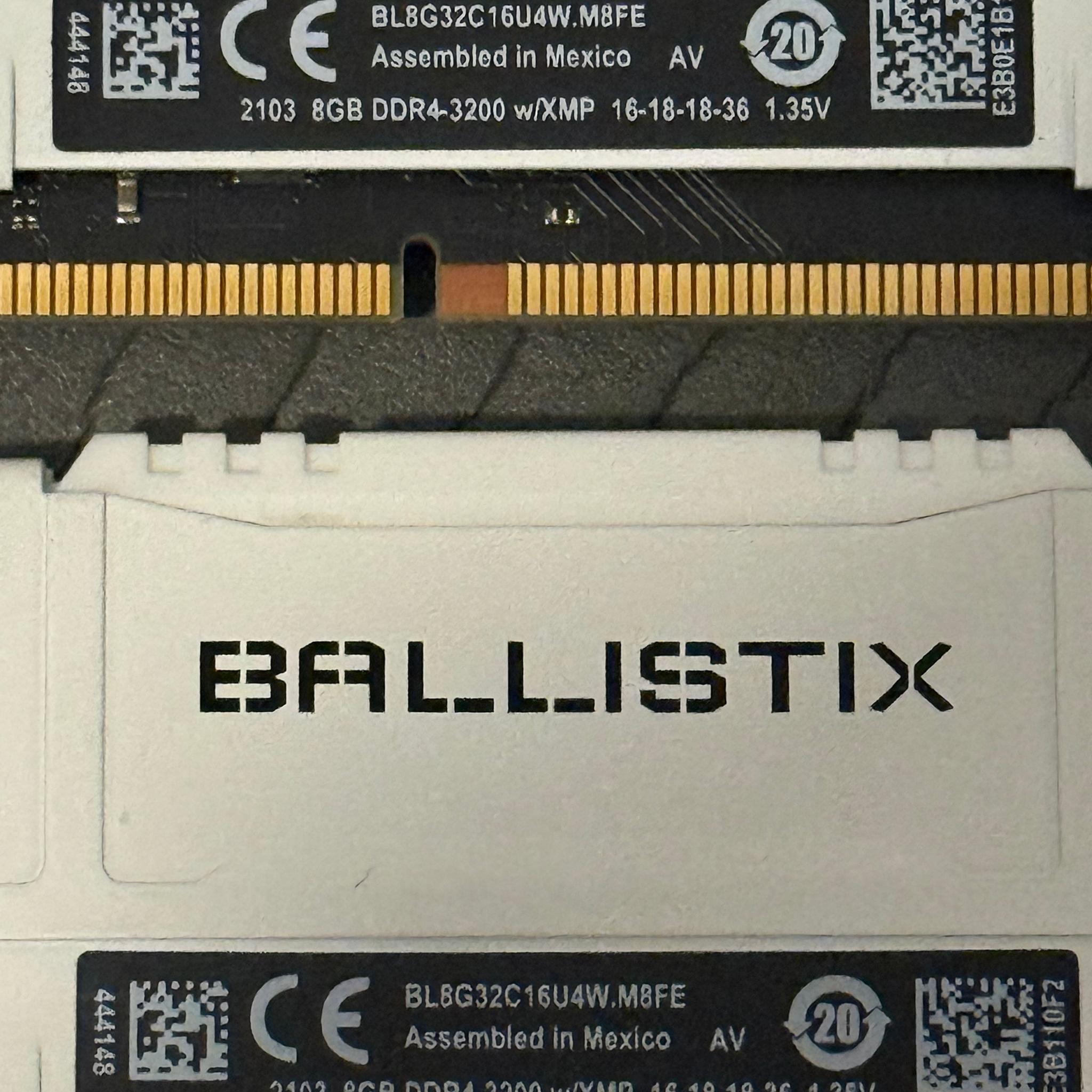 Crucial Ballistix 16GB DDR4-3200 (2x8GB)