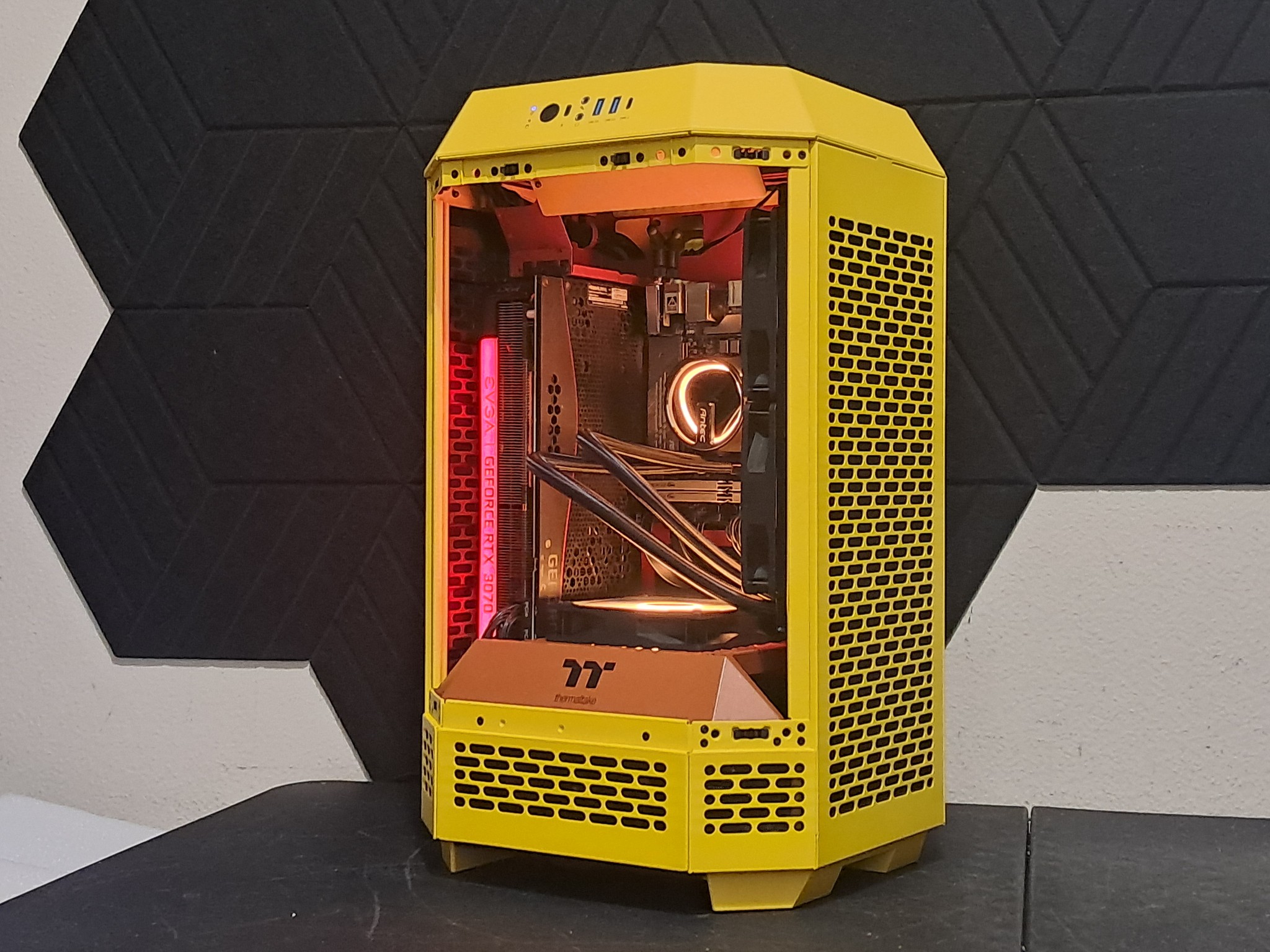 🗼THE TOWER🗼RTX 3070 | Ryzen 7 3700X | 32GB DDR4 | 1TB SSD