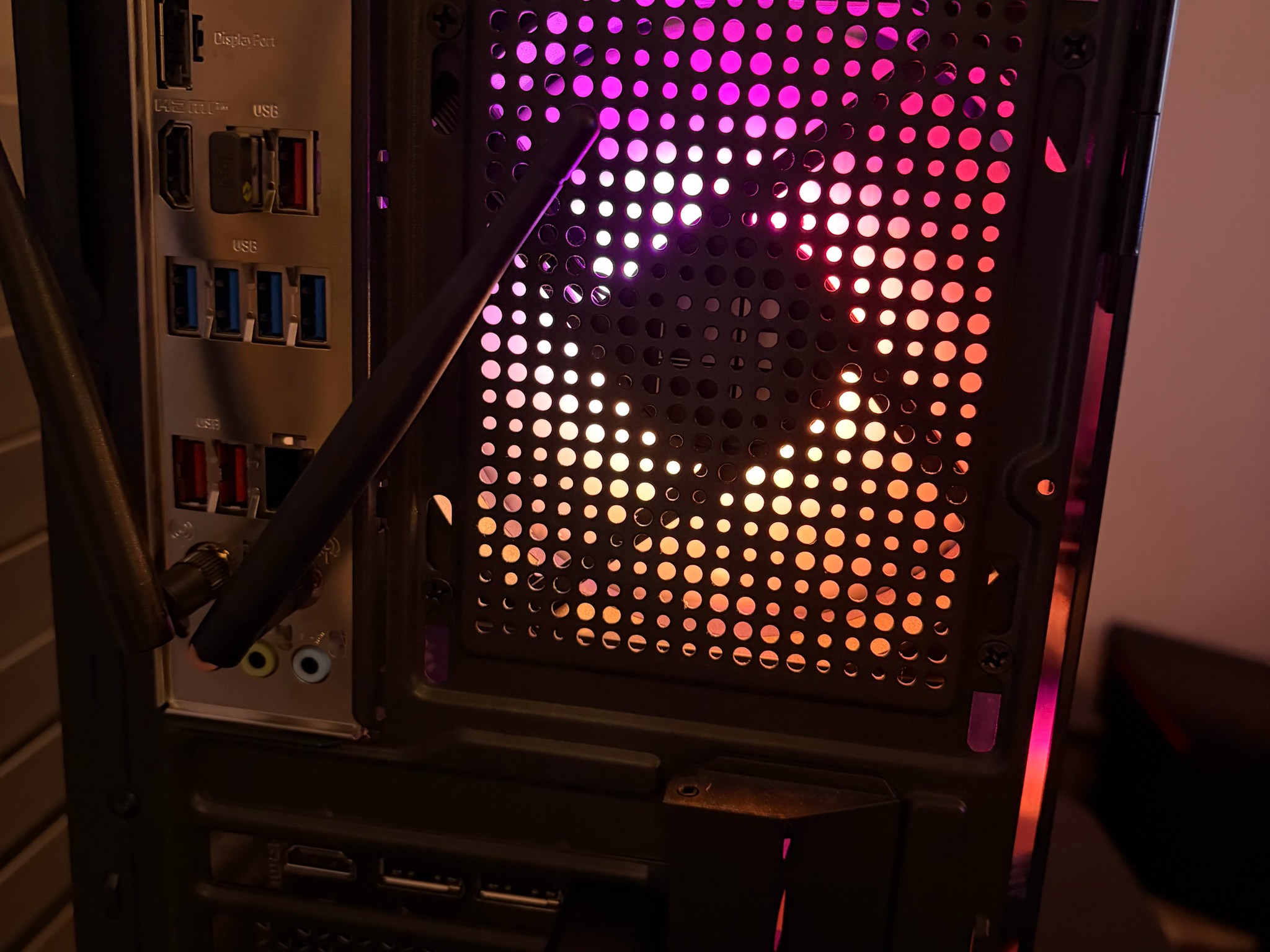 Ryzen 5 7600X / RTX 5060 Gaming PC | 16GB DDR5 | Dual SSDs | Wi-Fi + RGB