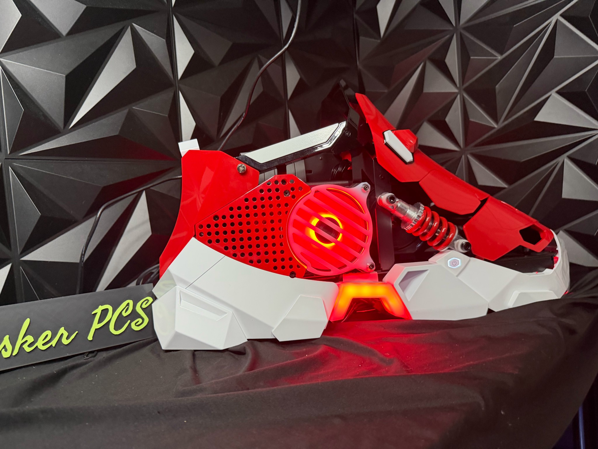 👟🔥 HYPE BEAST 🔥👟Ryzen 7 9850X3D| RTX 5080| 96 GB DDR5| 4 TB NVMe|850W PSU