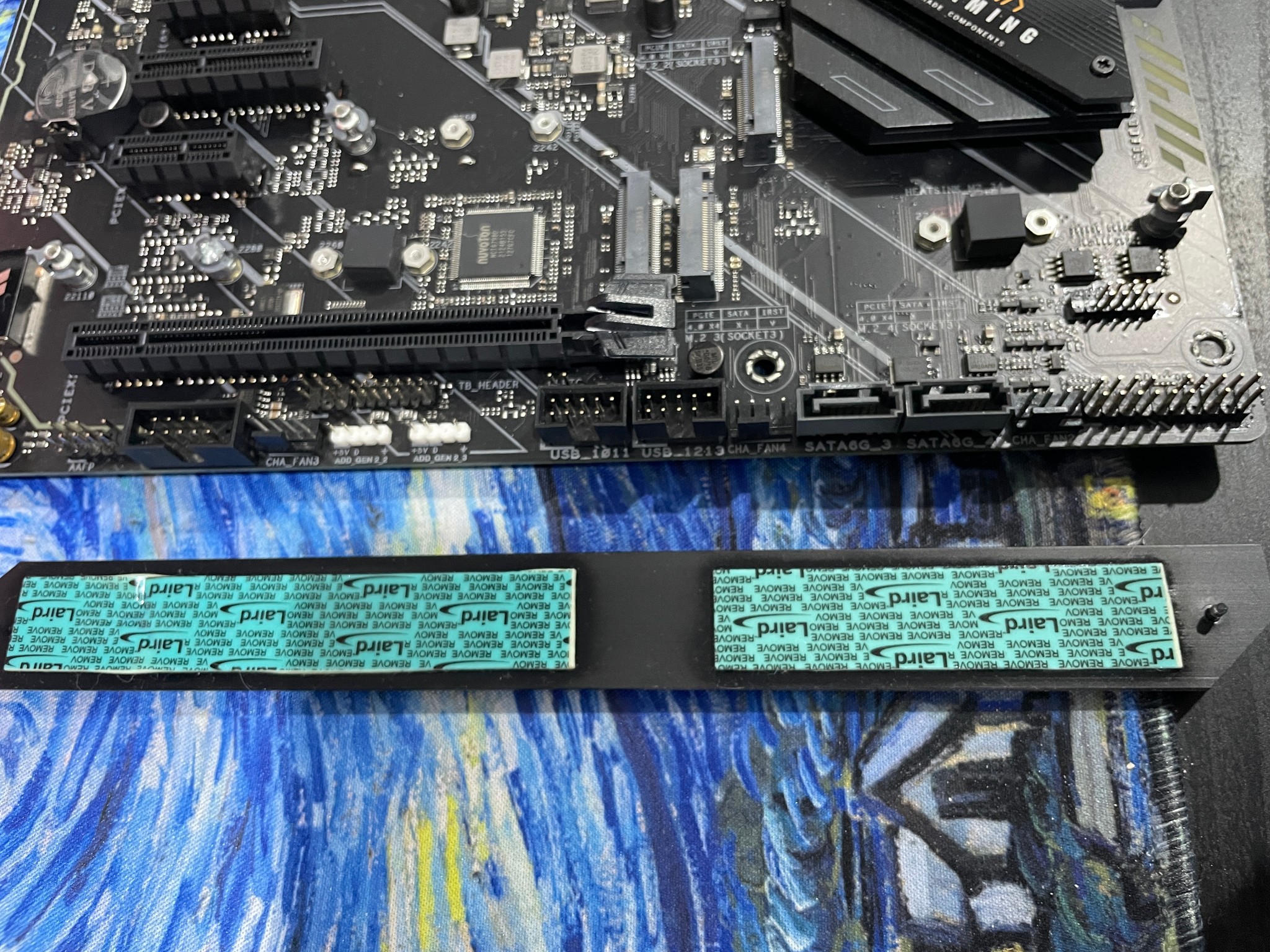 SSUPD Meshroom S V2, Intel 7-12700k, Corsair 16GB RAM, ASUS Z690 Motherboard, 2x SSDs, and PCI Riser