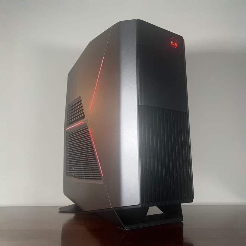 👑1080p KING👑 GTX 1080 | 32GB RAM | 1.5TB Storage | i5 7400 | Wi-Fi