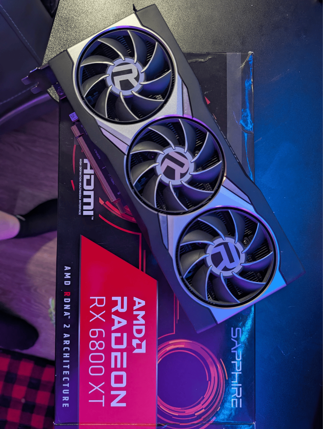 Sapphire AMD Radeon RX 6800 XT Reference Design | Jawa