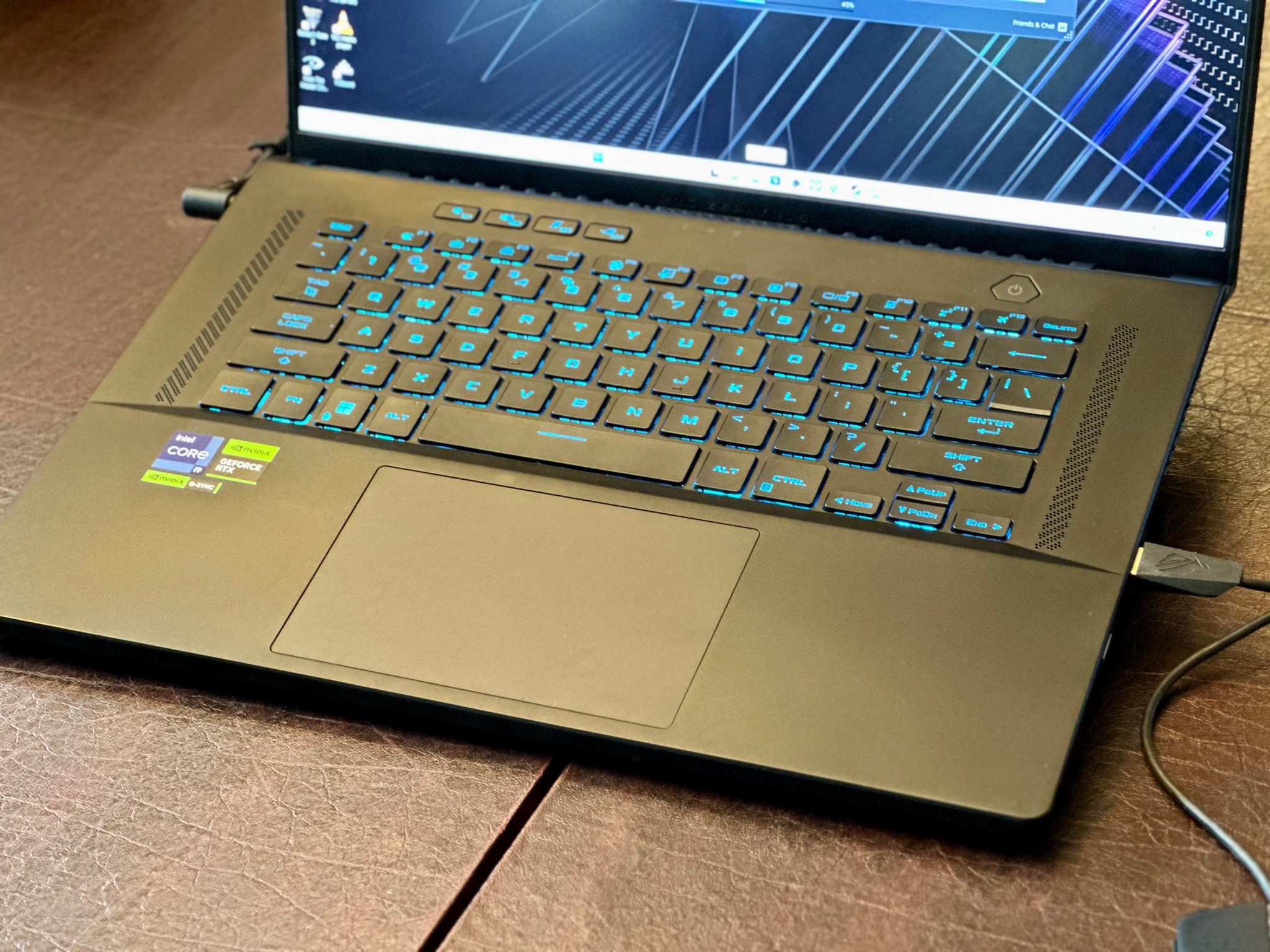 ASUS ROG Zephyrus M16 16” 240Hz 1600p RTX 4070 13900H 32GB Gaming Laptop w/ Mouse and Bag