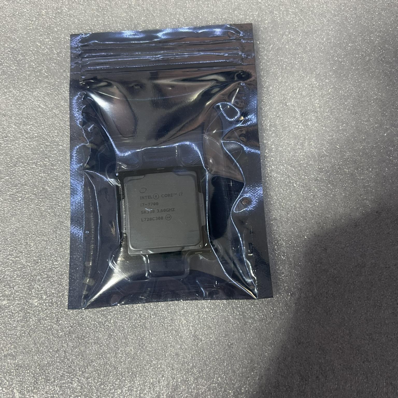 Intel i7 7700