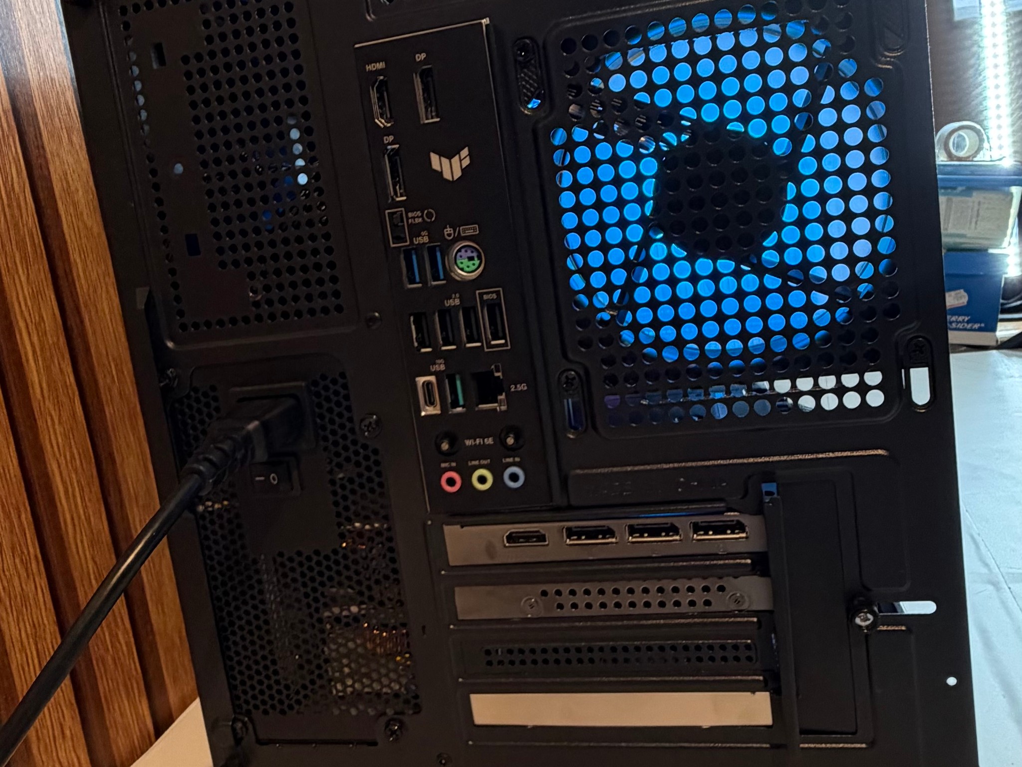 RTX 5060 | RYZEN 5 7600X | 16GB DDR5 | 1TB NVME | 650W