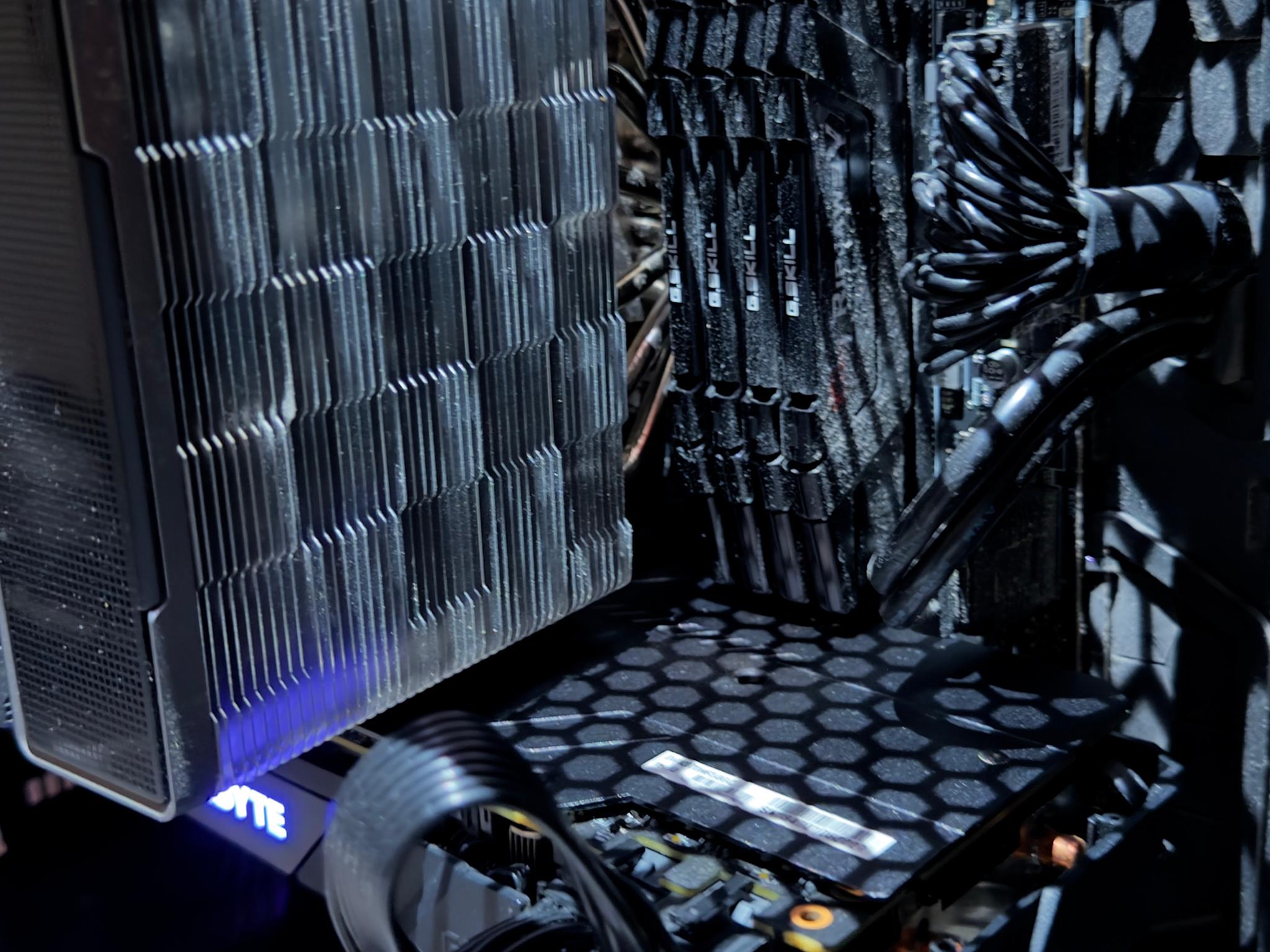 Intel i5 12600K RTX 2070 GAMING PC