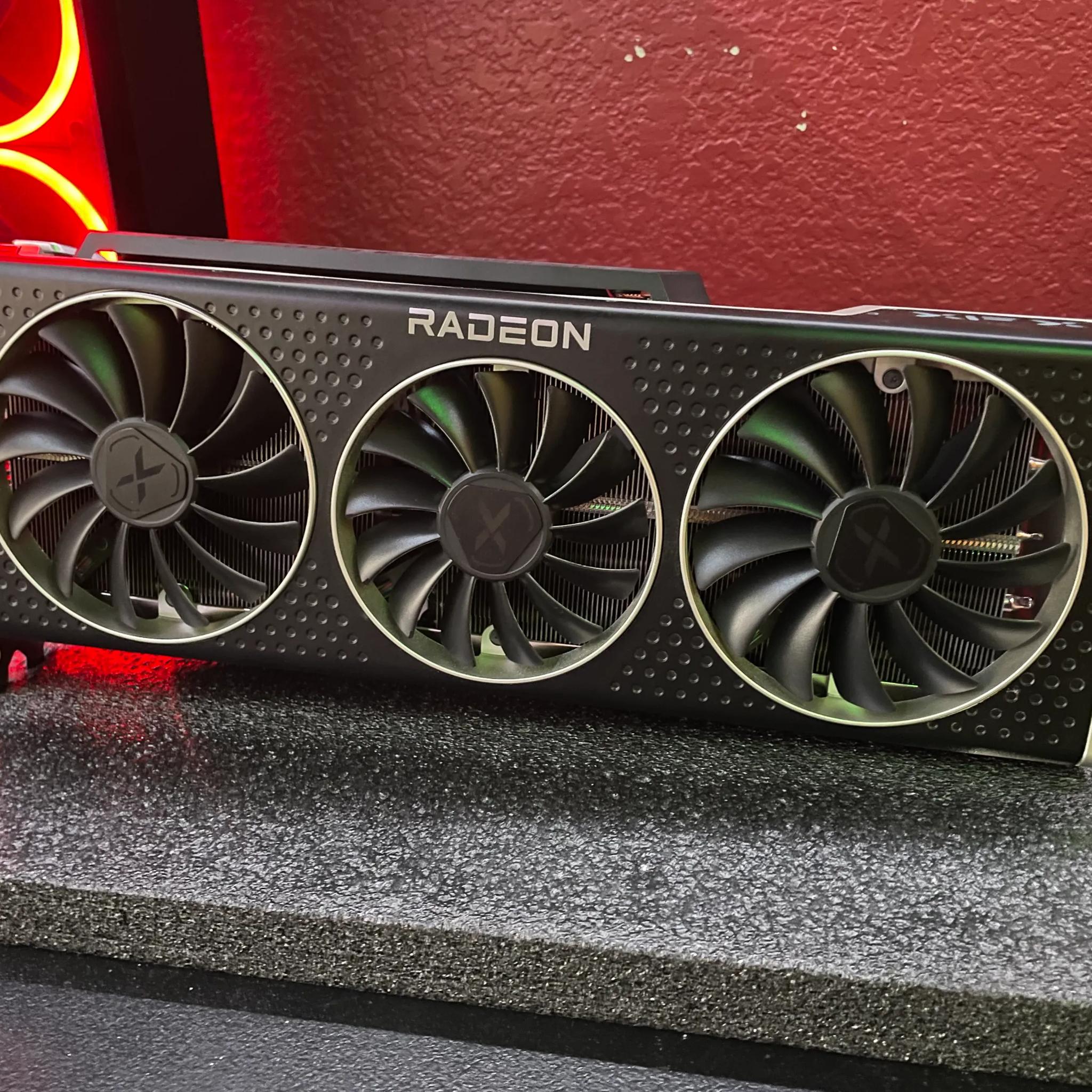 AMD XFX Merc 319 RX 6950 XT 16 GB