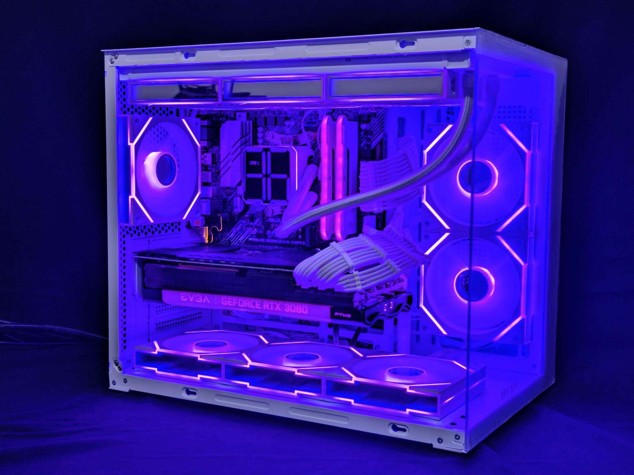 White Gaming PC | RTX 3080, R7 5800X, 32GB RAM, 1TB SSD