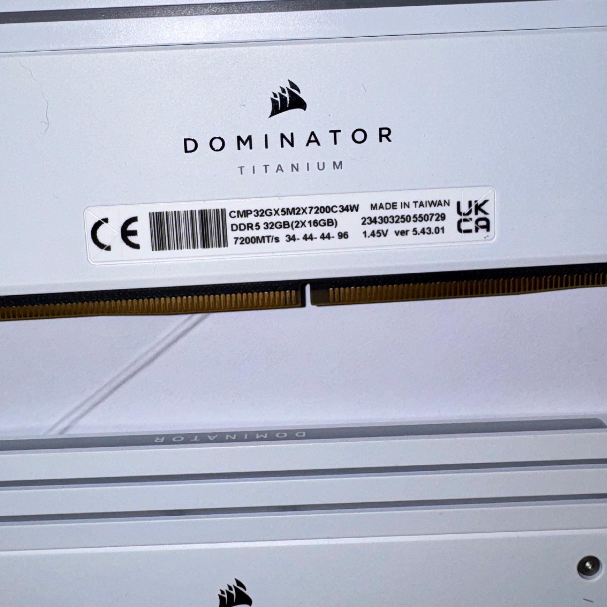 🤍 Corsair Dominator Titanium 32GB DDR5 7200MT/s White Premium Memory Kit 🤍