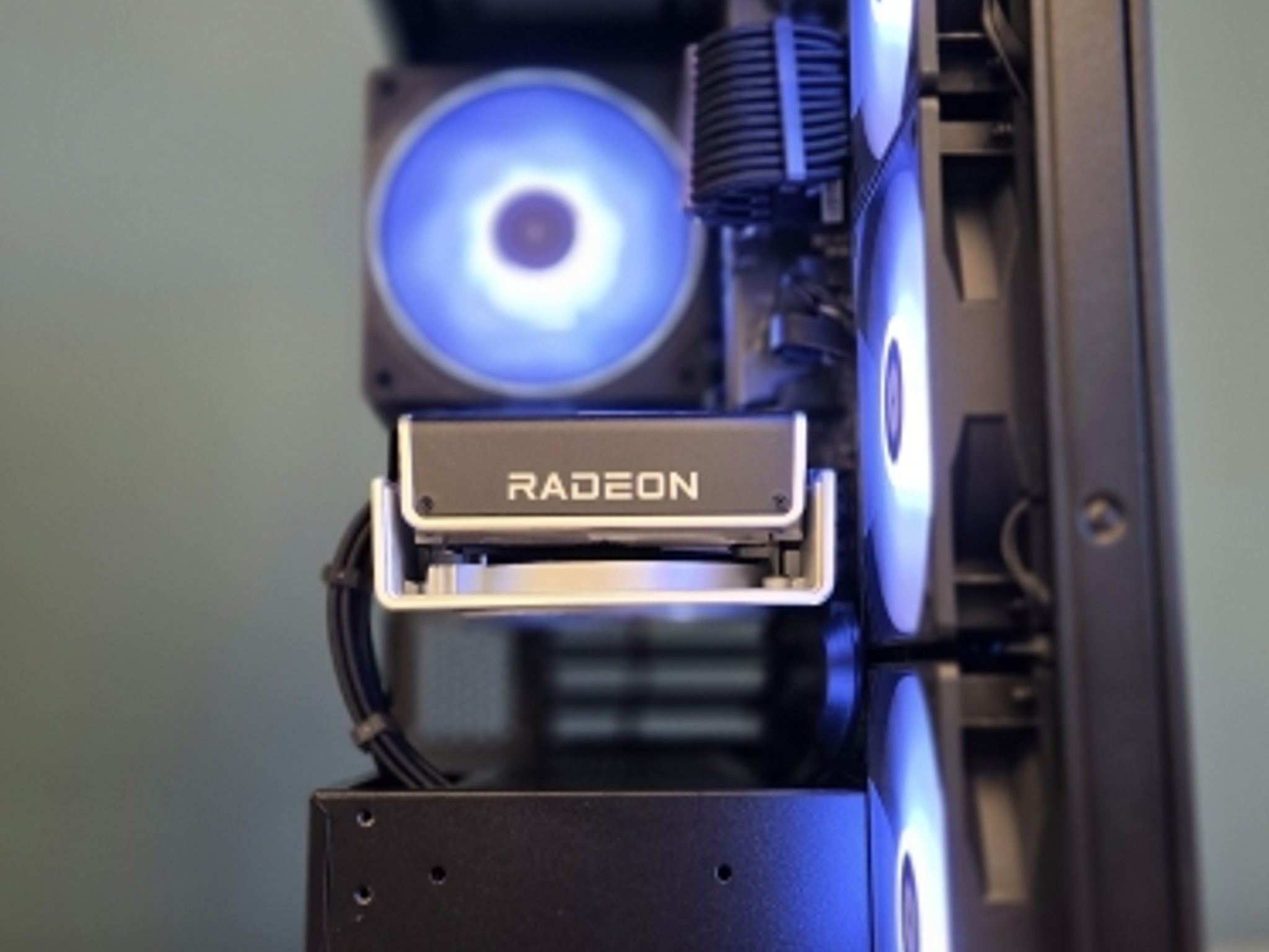 Black Friday! 1080p/1440p modular gaming PC! 5700X | RX 6750XT | 1TB SSD | 32GB DDR4 RAM | Win11 Pro