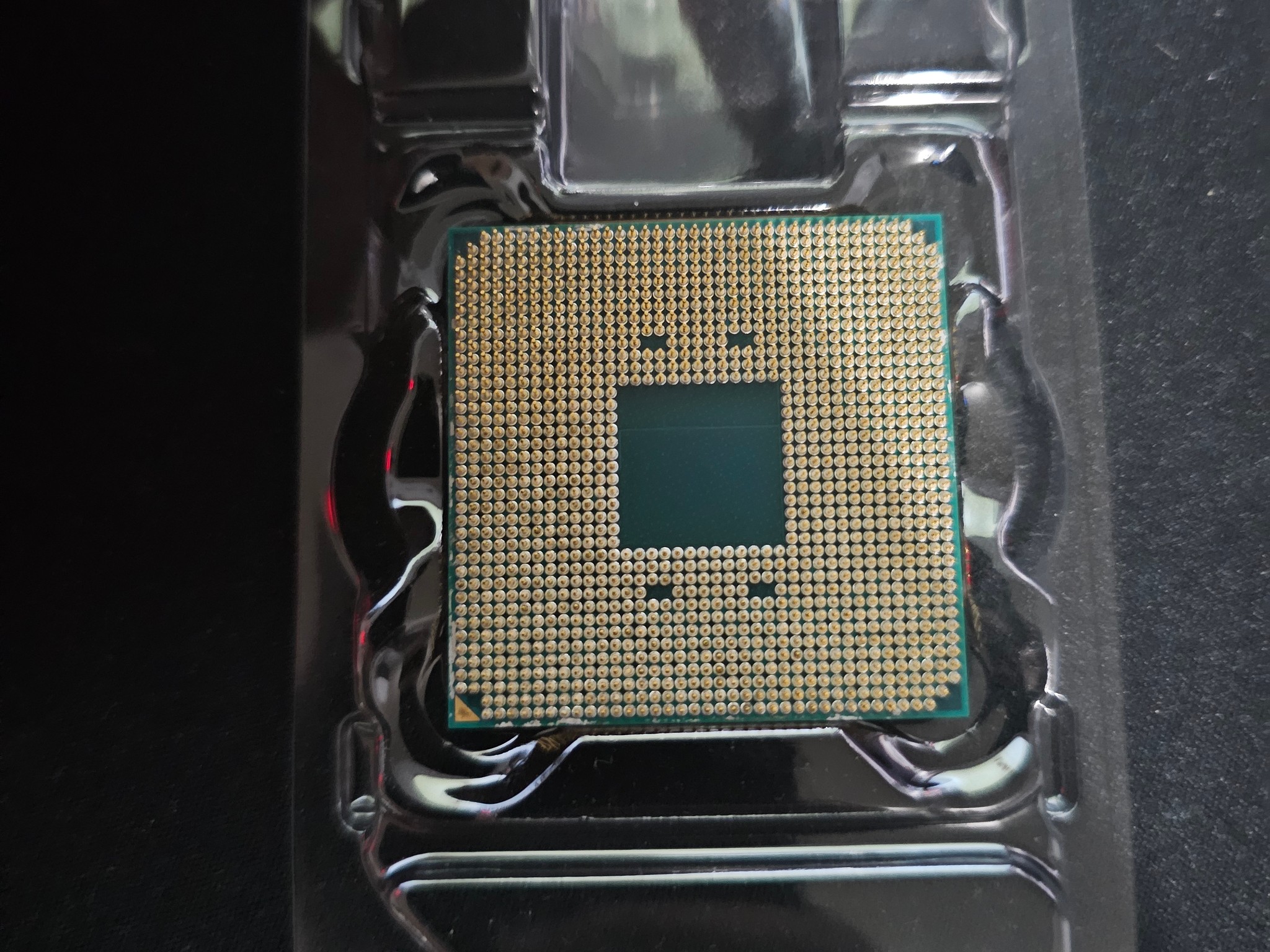 AMD Ryzen 5 5600 w/ Cooler
