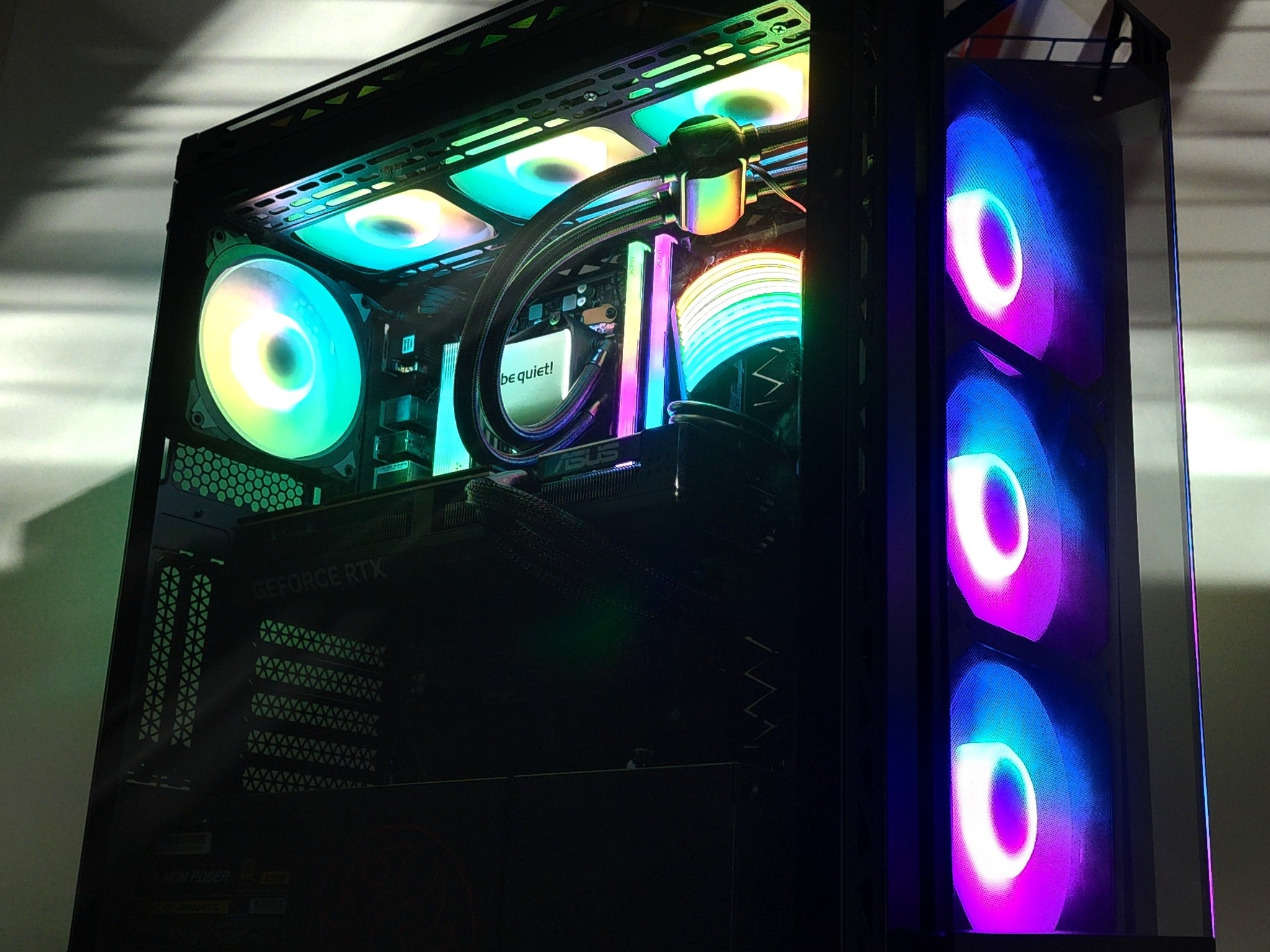 Gaming PC Ryzen 7 9800X3D 32GB RAM 1TB SSD RTX 5070 Ti 16GB Windows 11 Computer