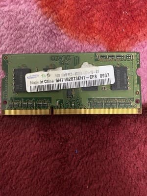 Samsung DDR3 SDRAM SO-DIMM 1GB PC3-8500S 204-Pin Laptop Memory M471B2873EH1-CF8