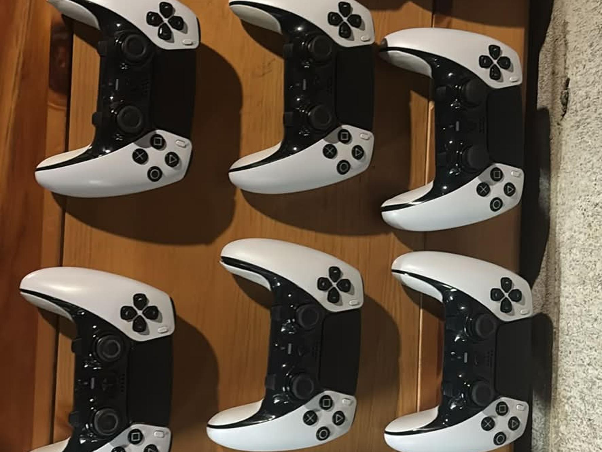 Playstation 5 DualSense Edge Controllers