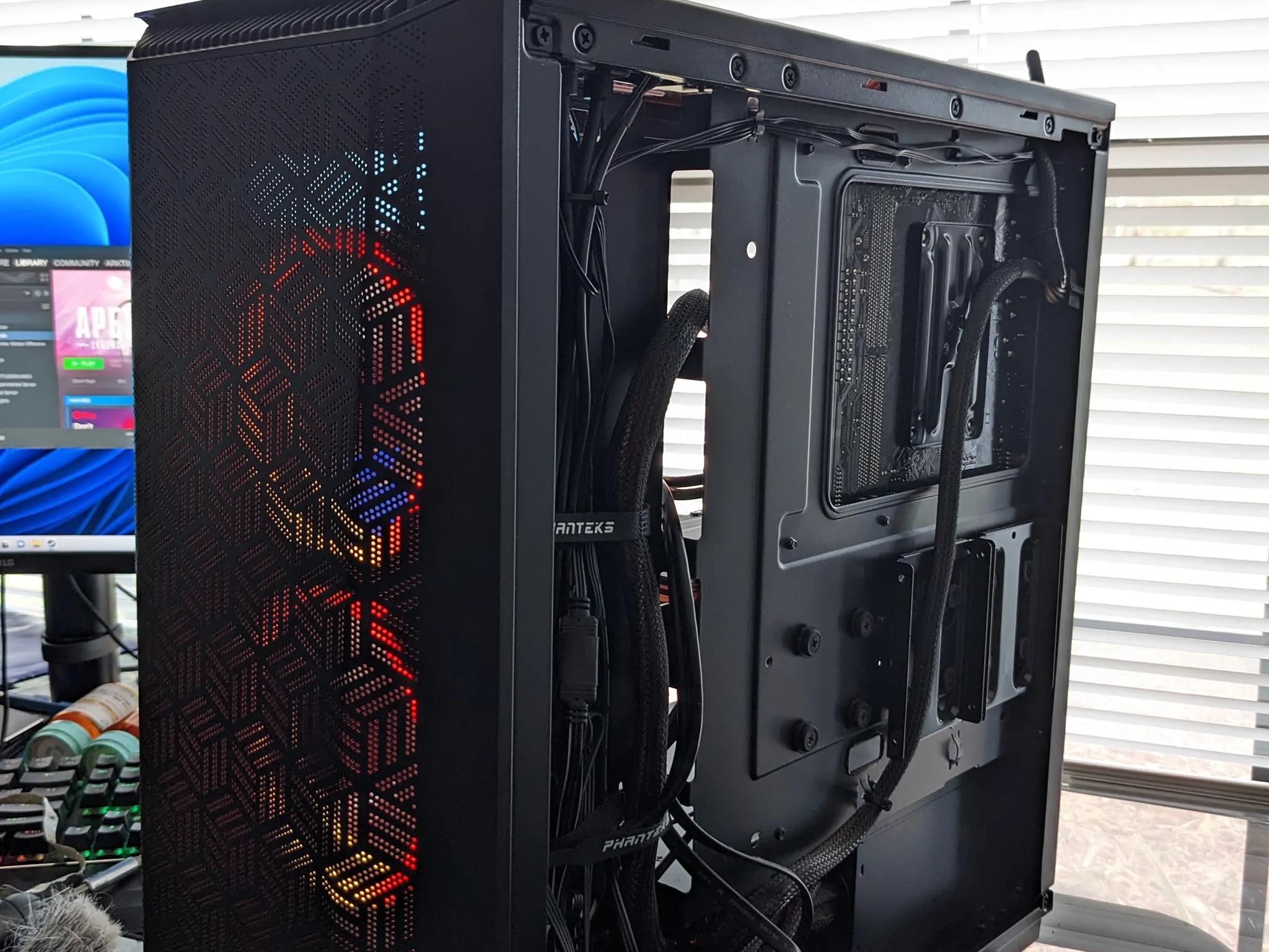 Phanteks, Win11, Ryzen 3100, 32gb ddr4-3200, R9 390 8gb GPU, SSD+HDD, BT+WiFi