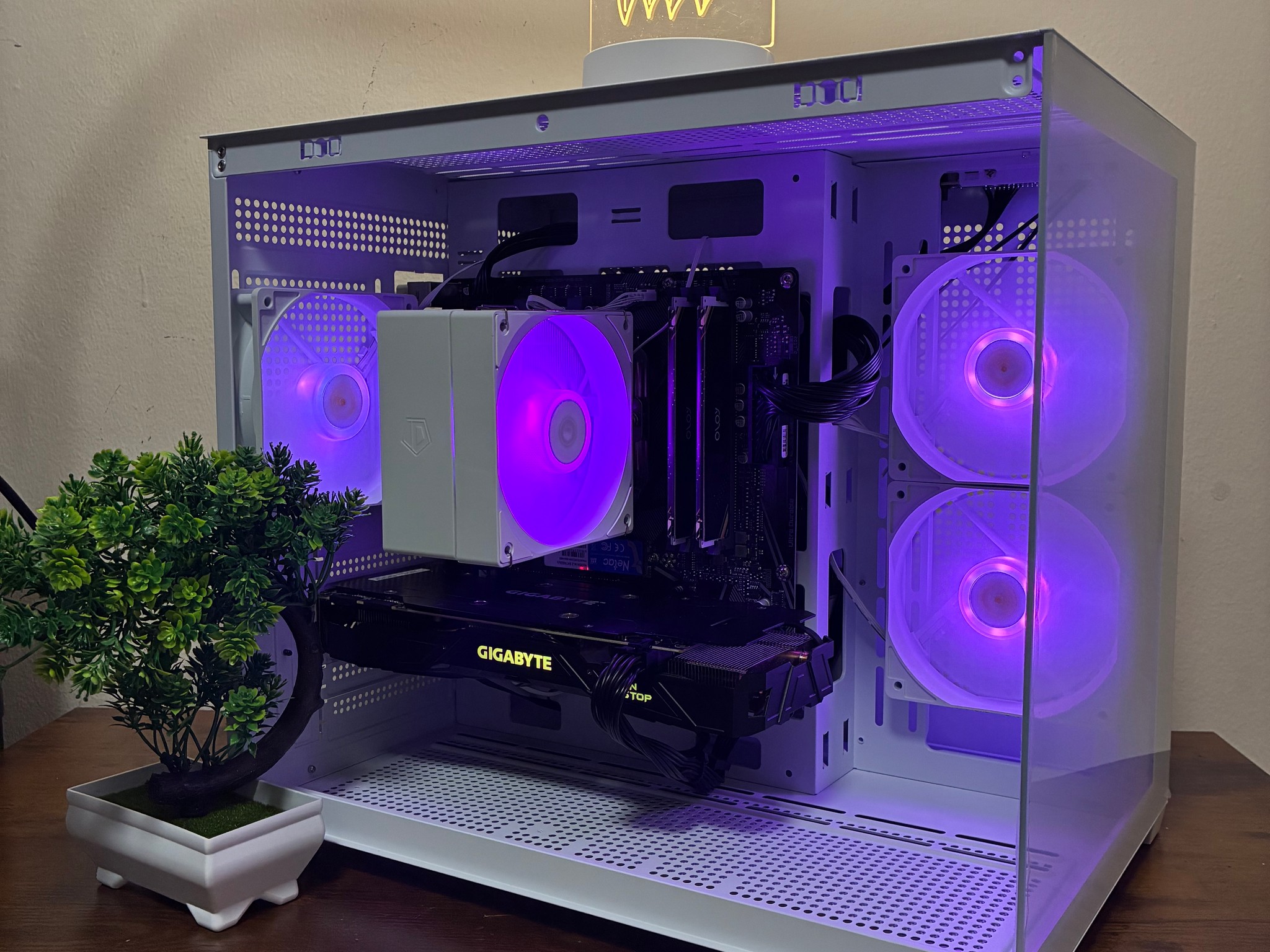 ❄️🤍White Gaming PC🤍❄️ Custom + HIGH FPS 🎮🎮