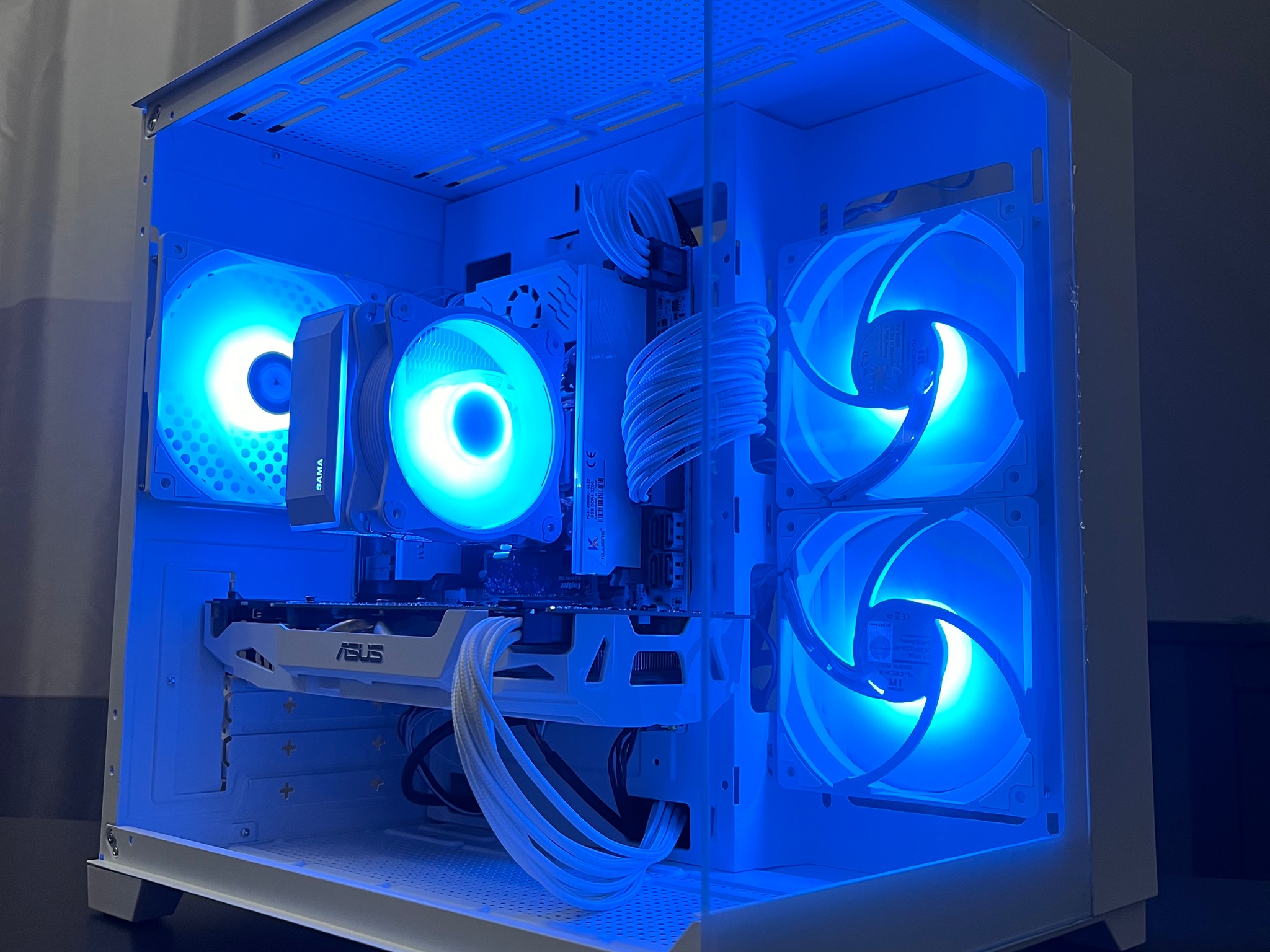 ALL WHITE GAMING PC | GTX 1070 | I7 5930K EQUIVALENT | 16GB DDR4 | 500GB NVME