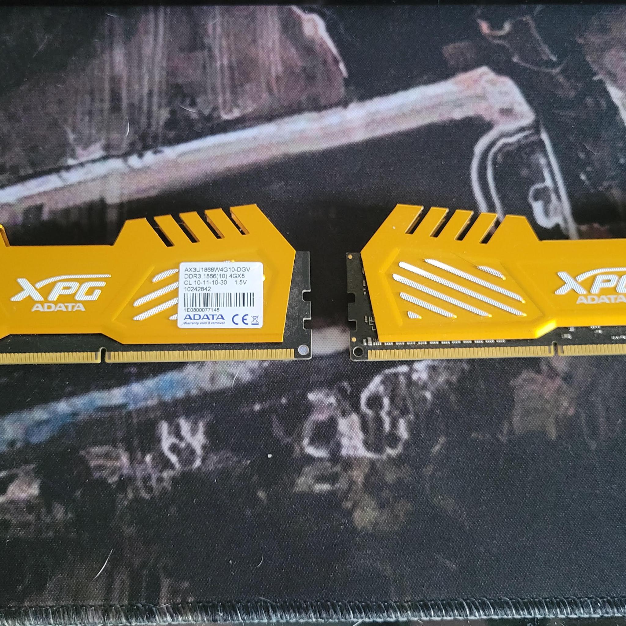 ADATA DDR3 1866 4GX8, AX3U 1866W4G 10-DGV