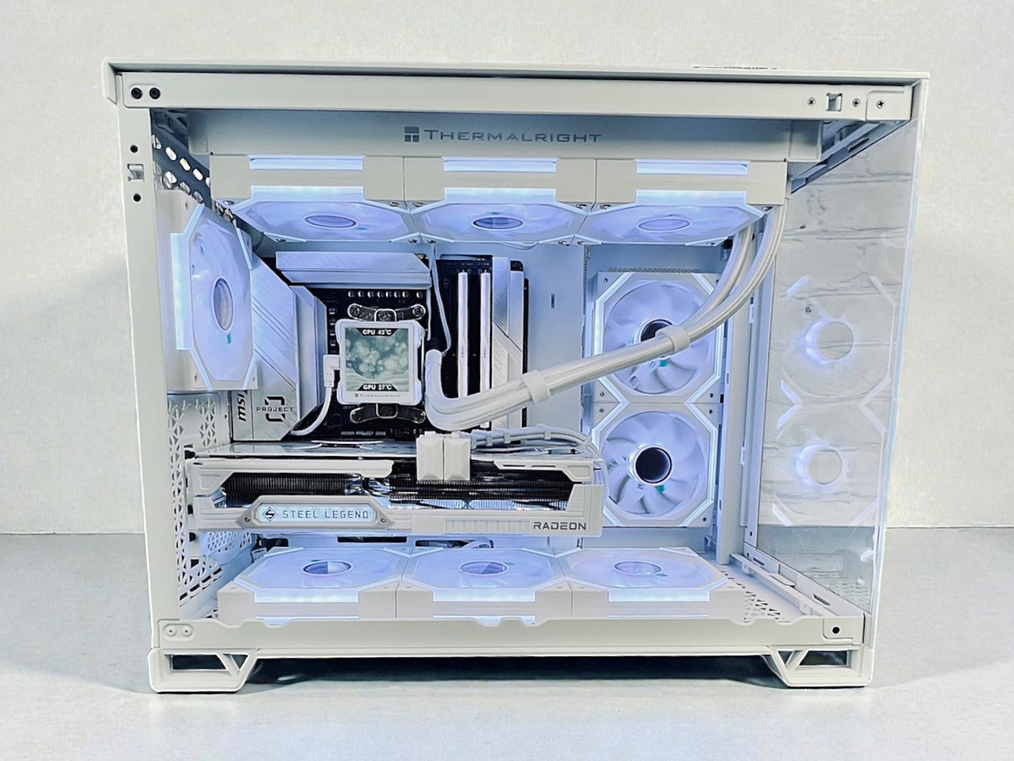 Ryzen 7 9800X3D | RX 9070 XT | 32GB DDR5 | 2 TB M.2 | WIFI 6 |  White Gamer