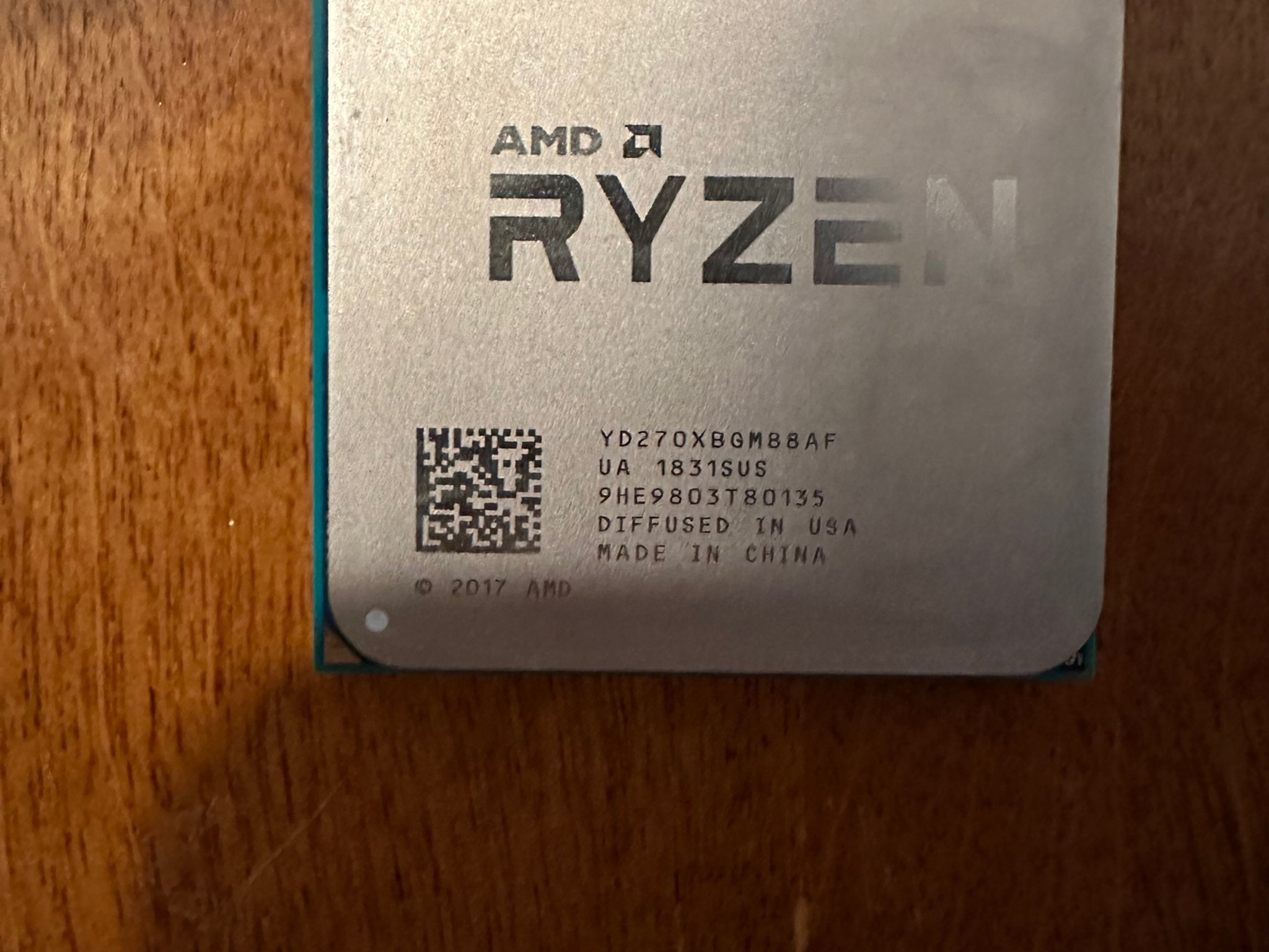 Ryzen 7 2700x w/ Wraith Stealth Cooler.