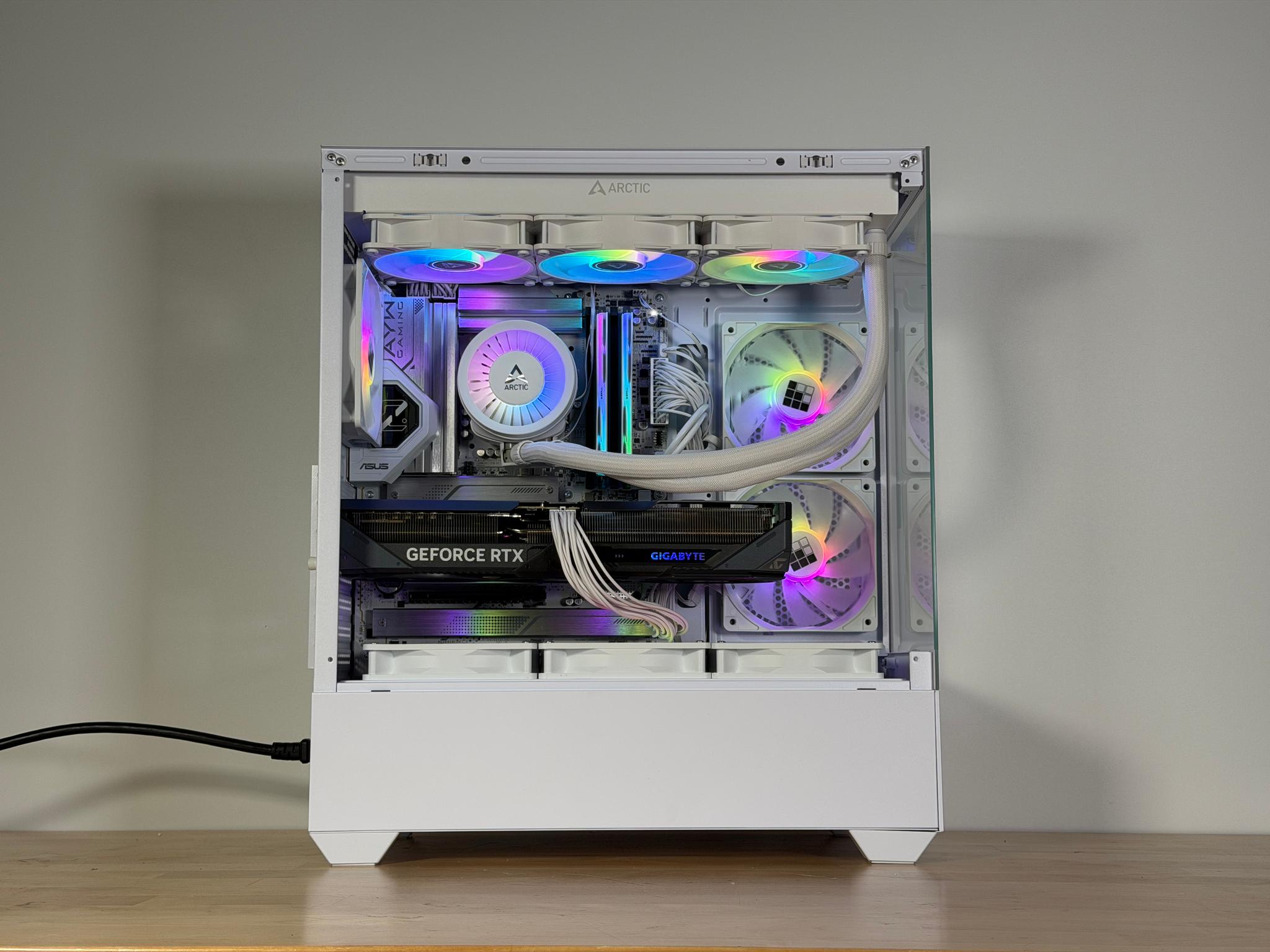 RTX 5070 Intel Core Ultra 7 265k Gaming PC