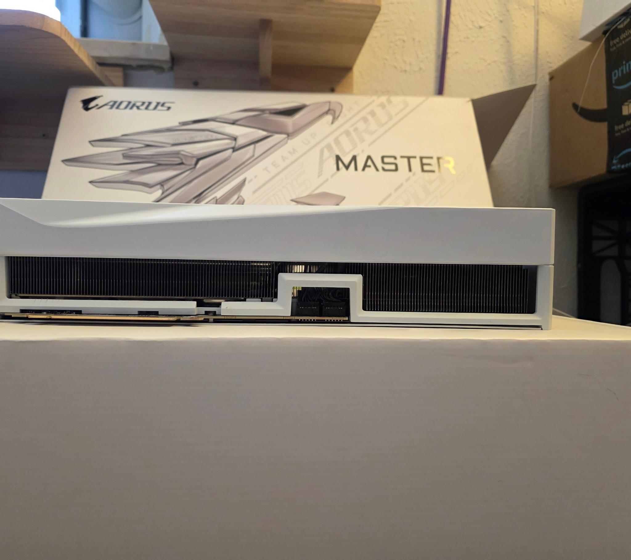 GIGABYTE AORUS GeForce RTX 5090 MASTER ICE 32G