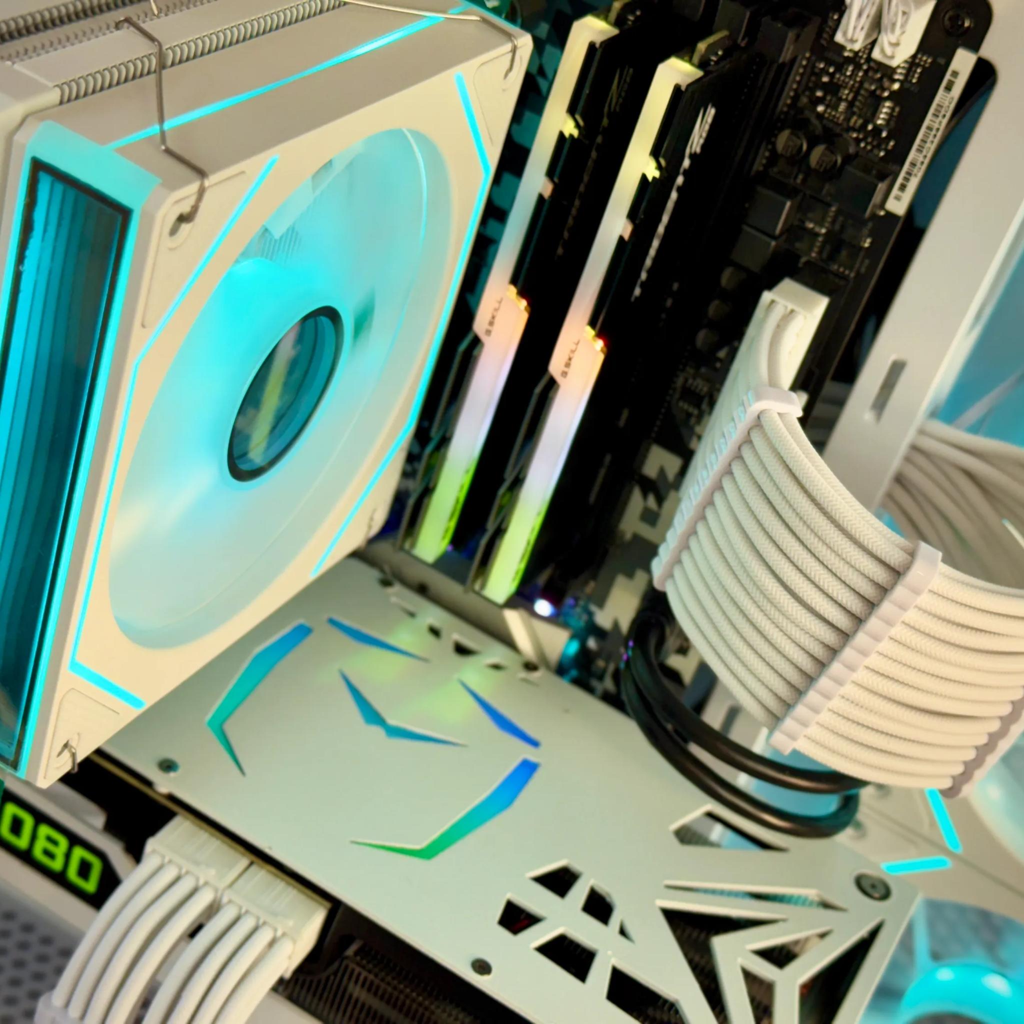 ❄️ SNOW - RTX 3080 Gaming PC ❄️