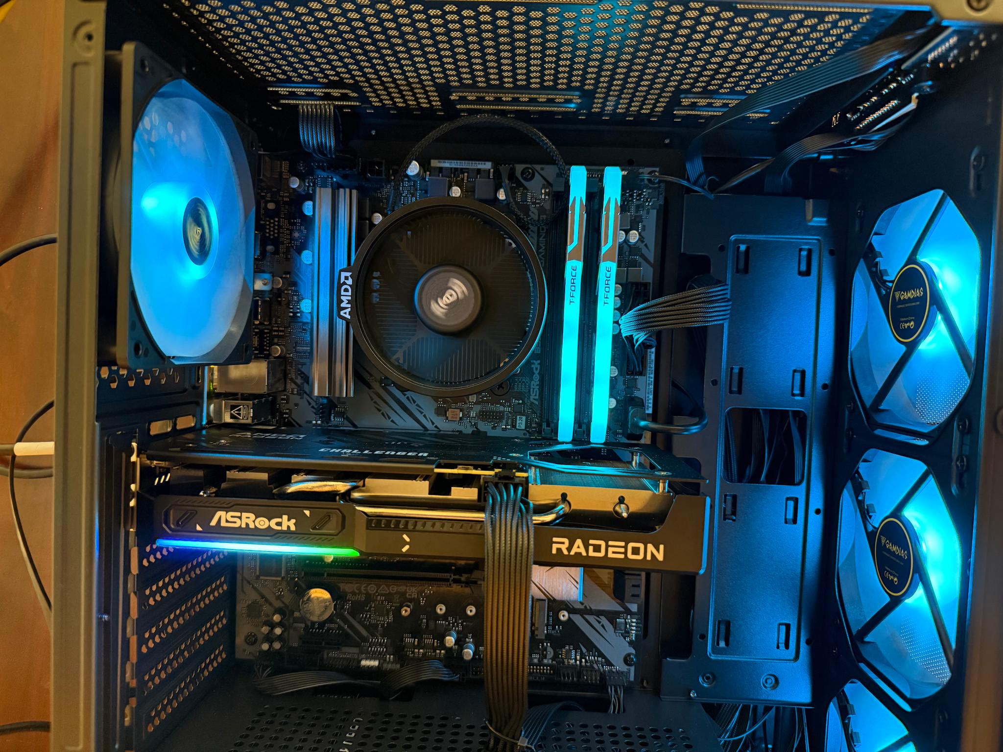 PC- 1440p Ready | 9060 XT 16 GB | Built Recently