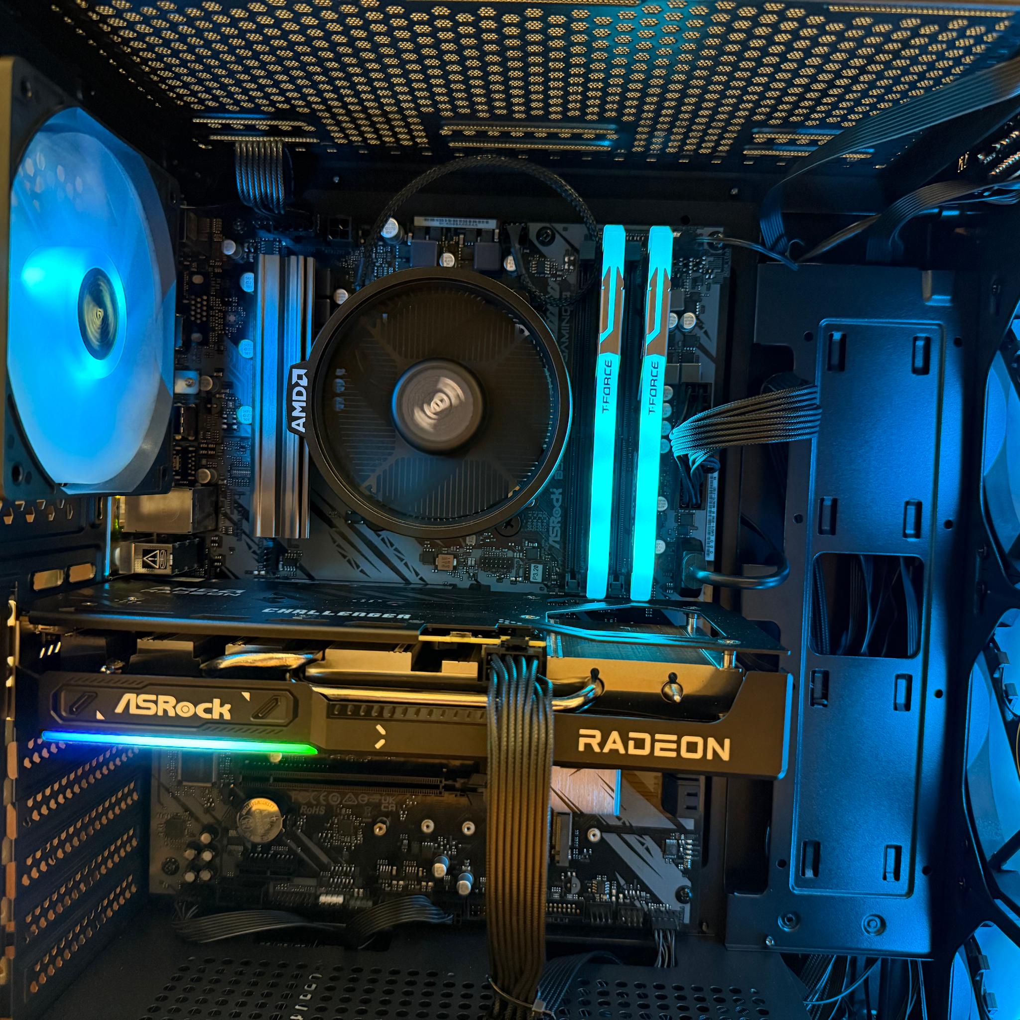 PC- 1440p Ready | 9060 XT 16 GB | Built Recently