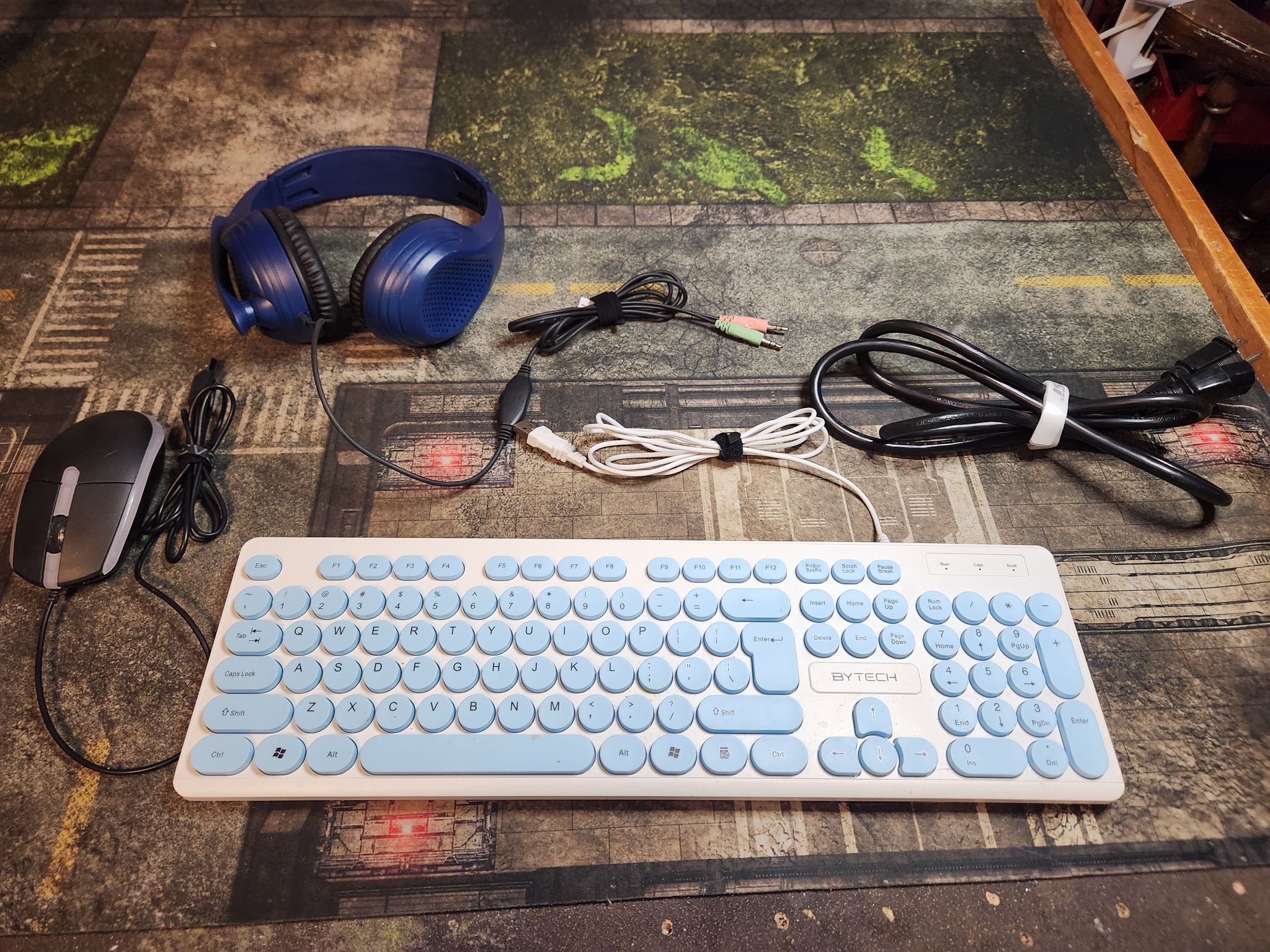 Ultra Budget E SPORTS 1080P gaming PC GTX 970/ I5-4590 16 gb ram