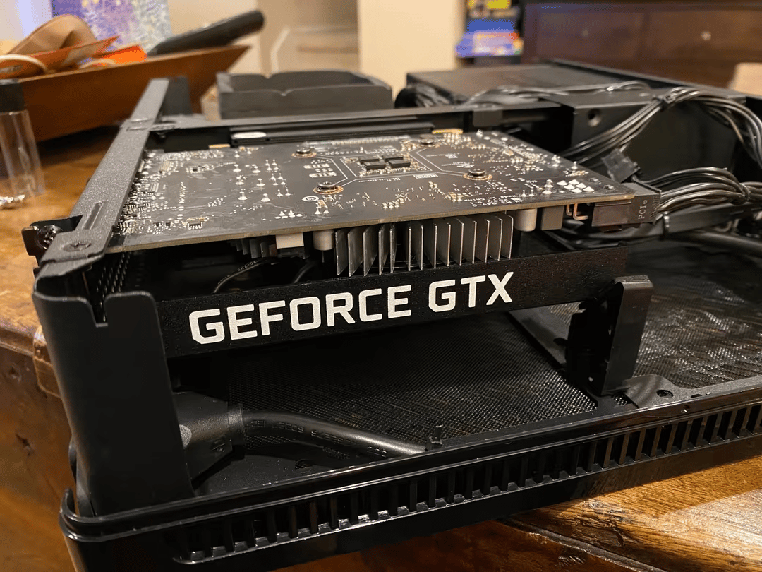GTX 1650 Super OEM - 4GB GDDR6