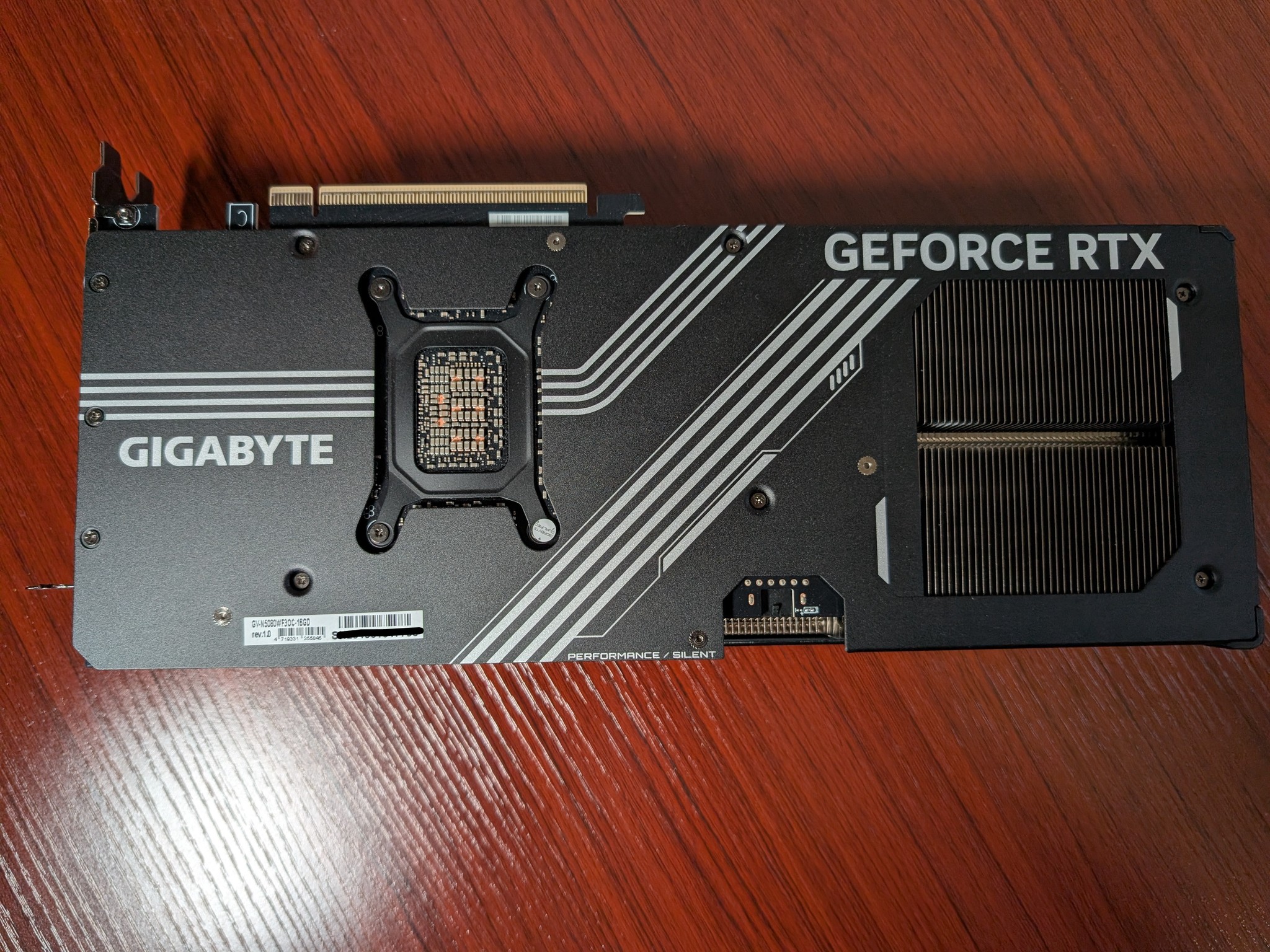 GIGABYTE GeForce RTX 5080 WINDFORCE OC SFF 16GB