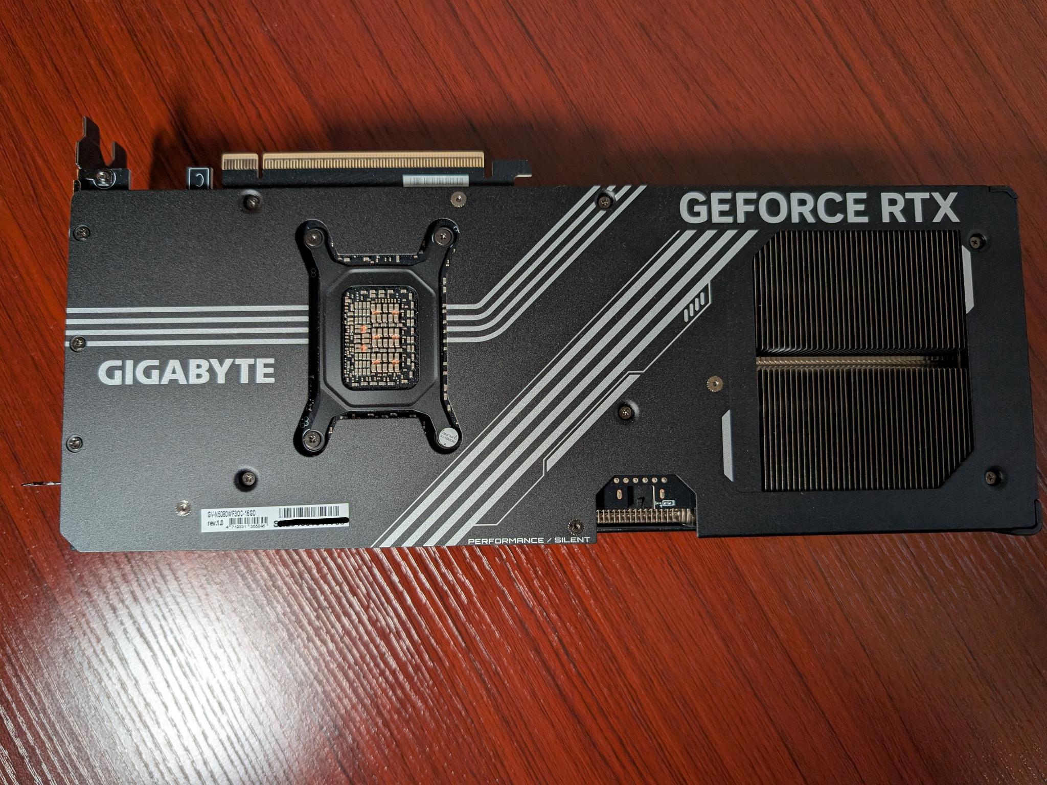 GIGABYTE GeForce RTX 5080 WINDFORCE OC SFF 16GB